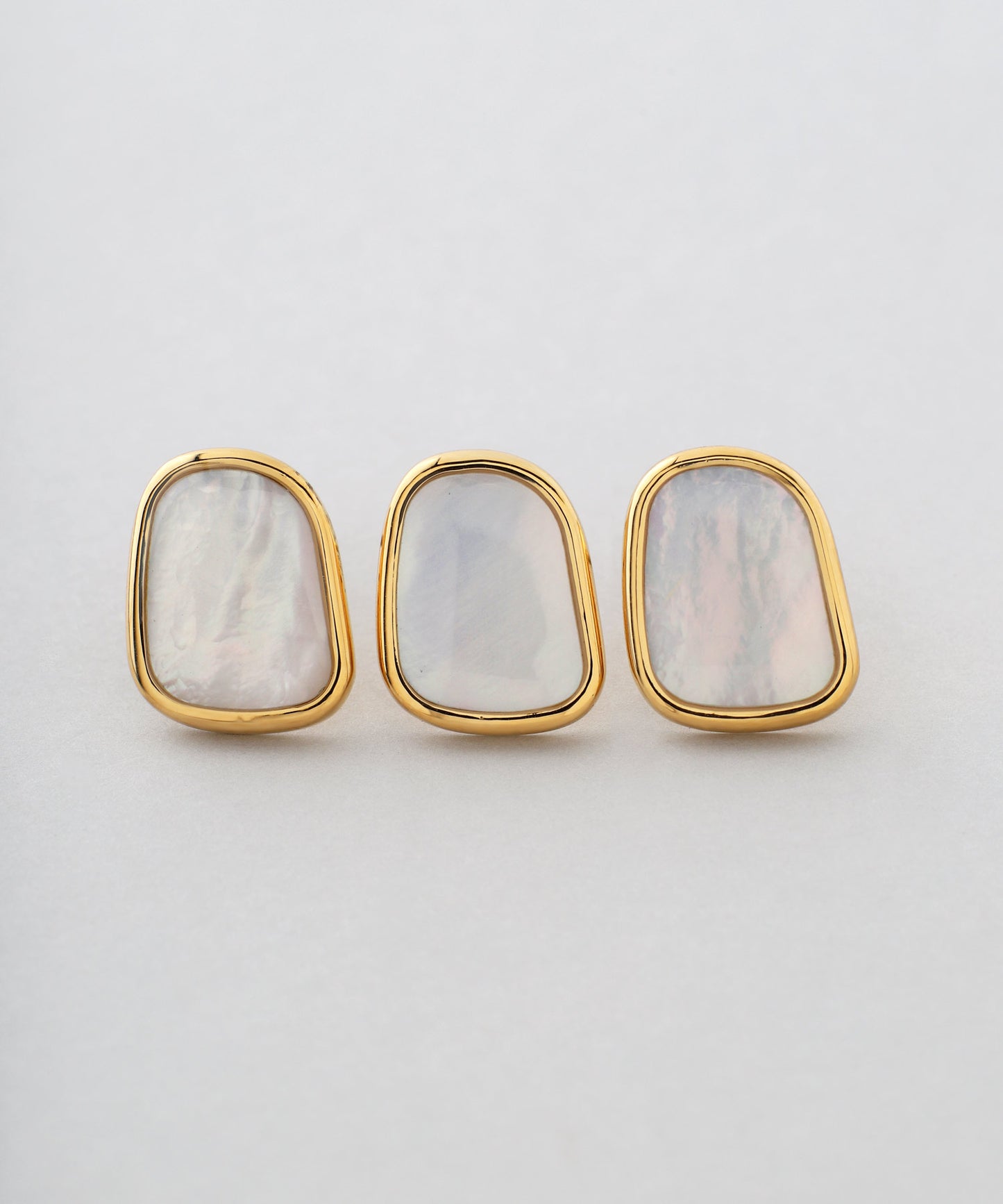 【Stainless Steel IP】Shell Square Earrings