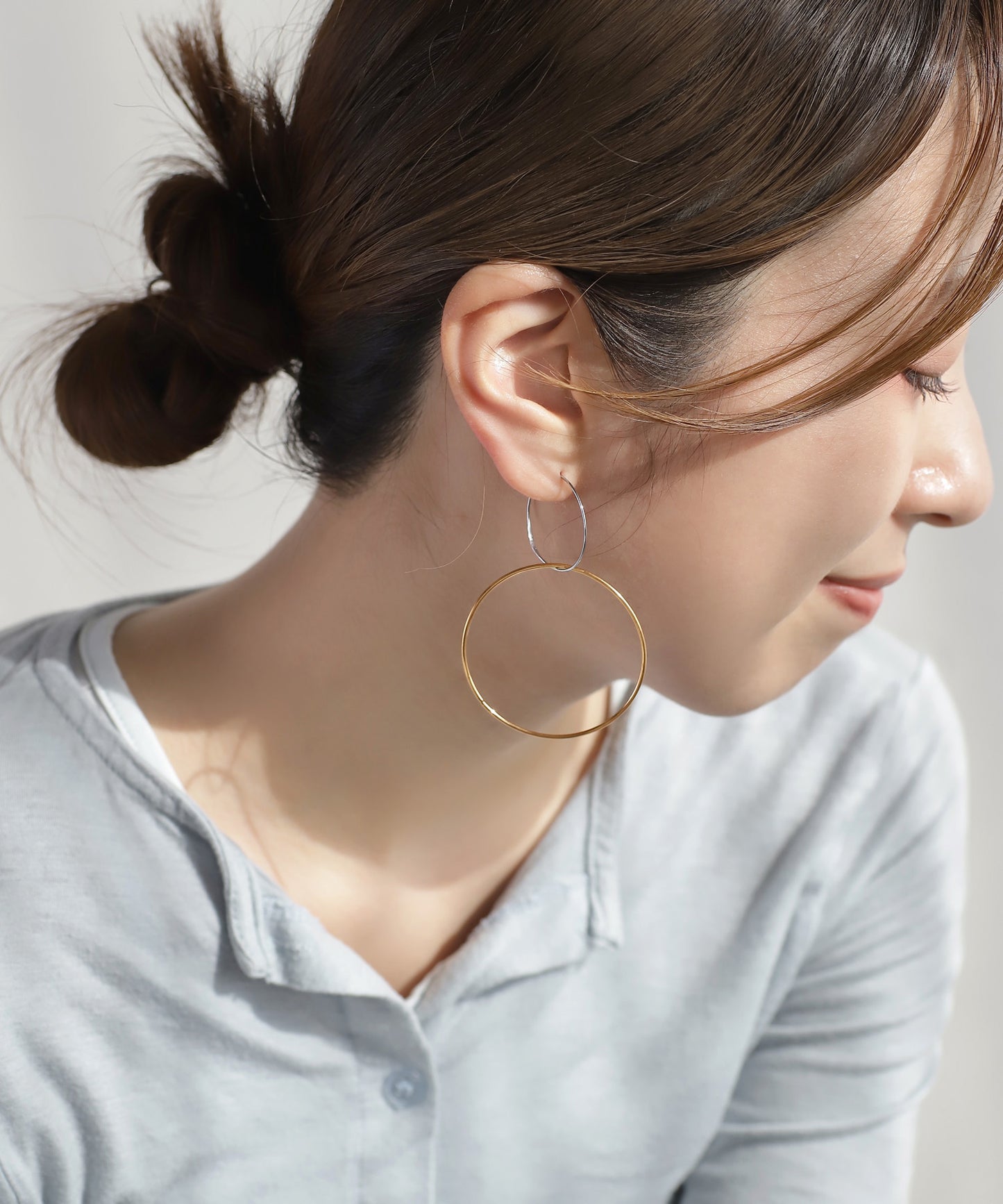 Two-Tone 2-Way Hoop Earrings [Stainless Steel] [UMU]