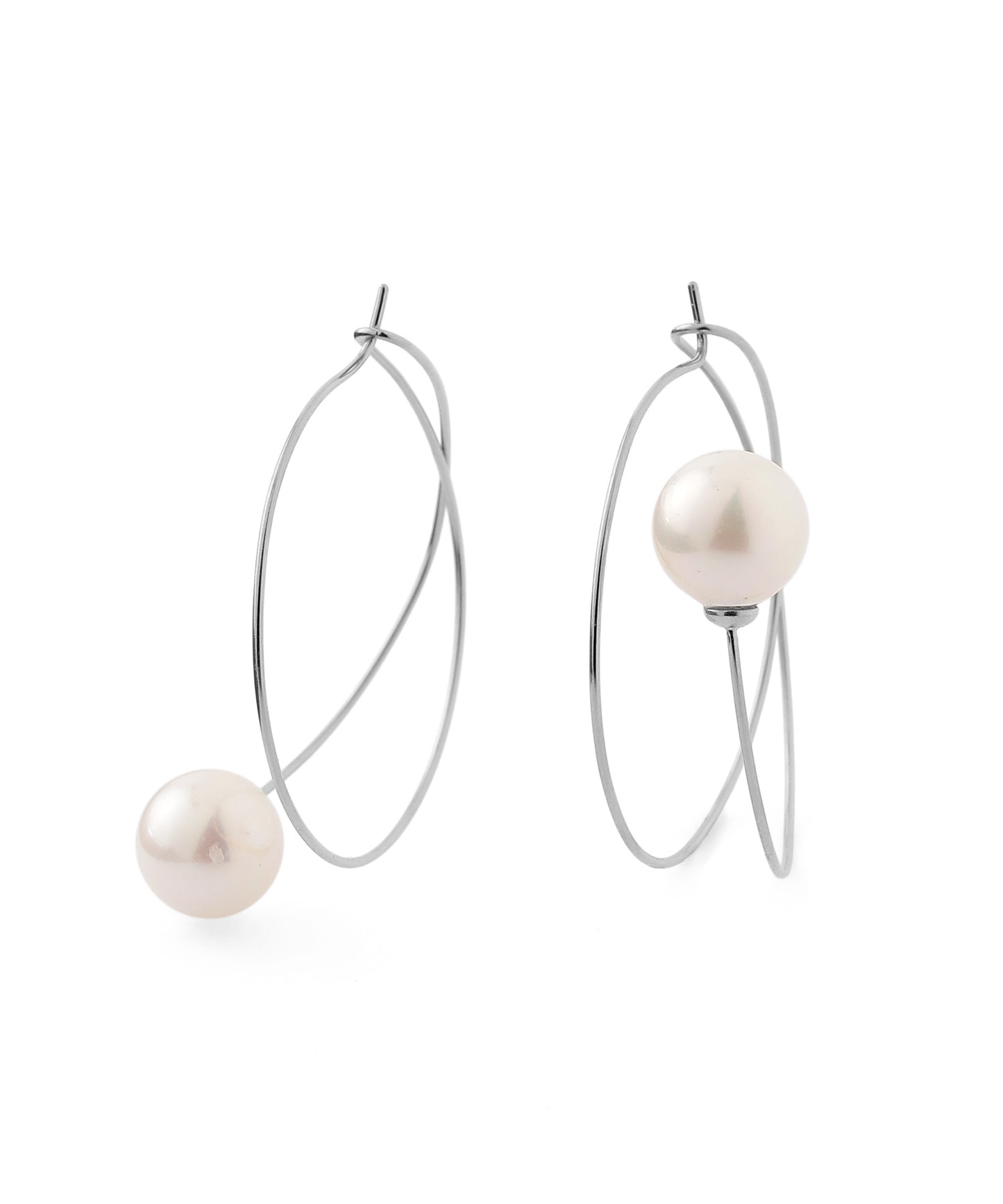 Pearl Asymmetric Hoop Earrings [Stainless Steel] [UMU]