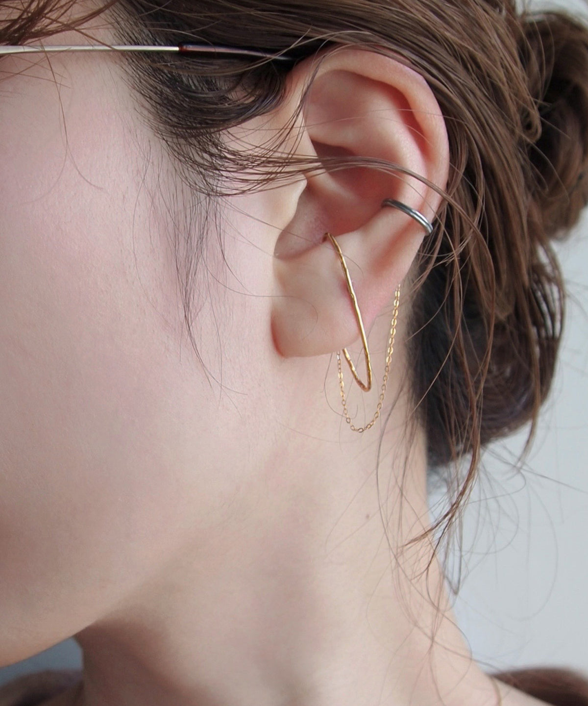 Two-Tone Hook Earrings [Surgical Stainless Steel] [UMU]