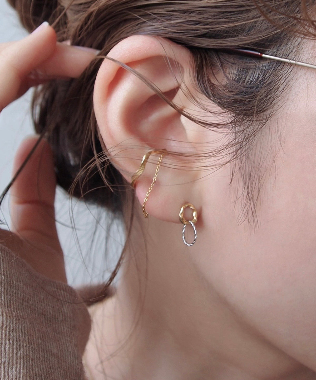 Two-Tone Circle Earrings [Surgical Stainless Steel] [UMU]