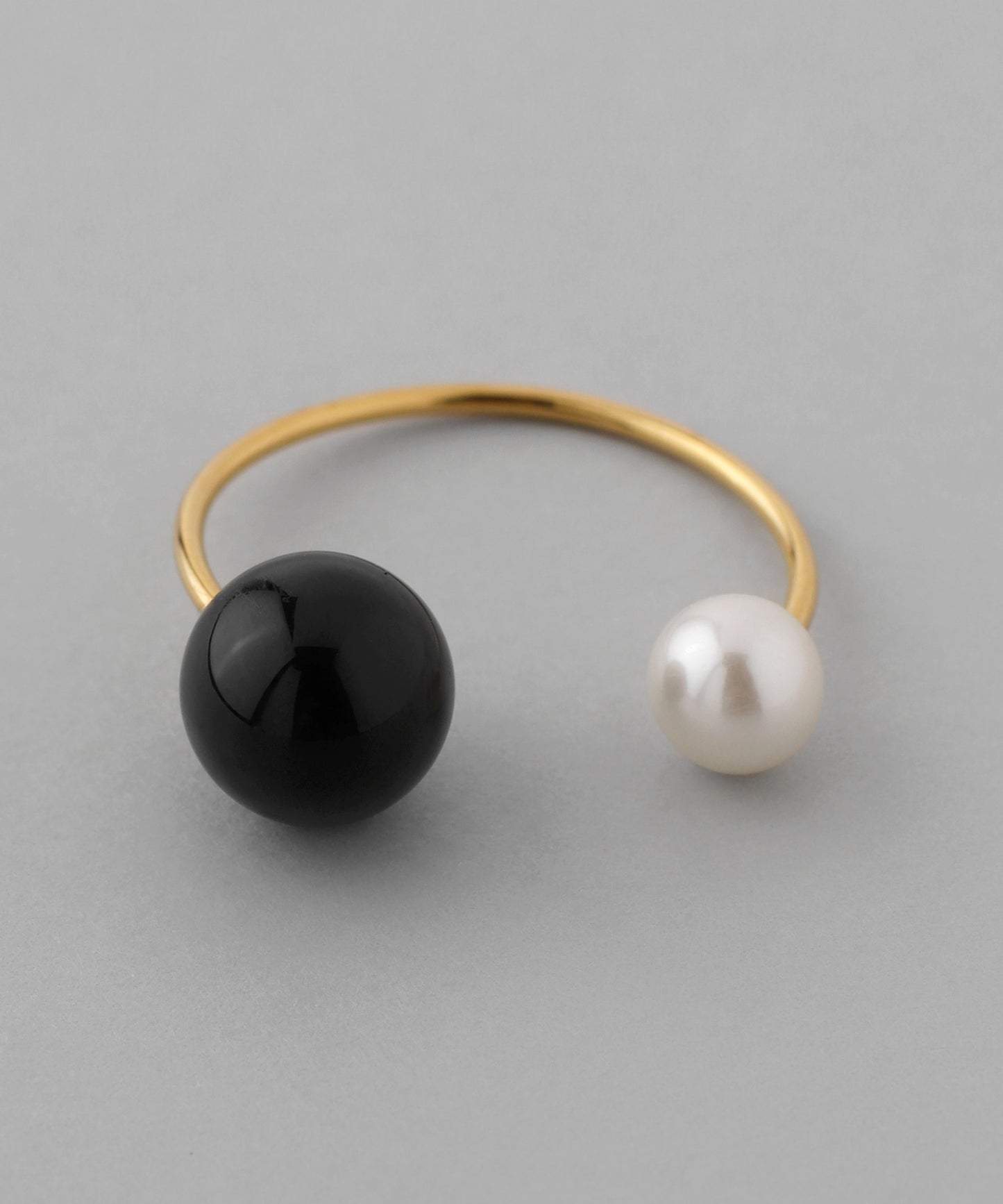【Stainless Steel IP】Onyx x Pearl Fork Ring
