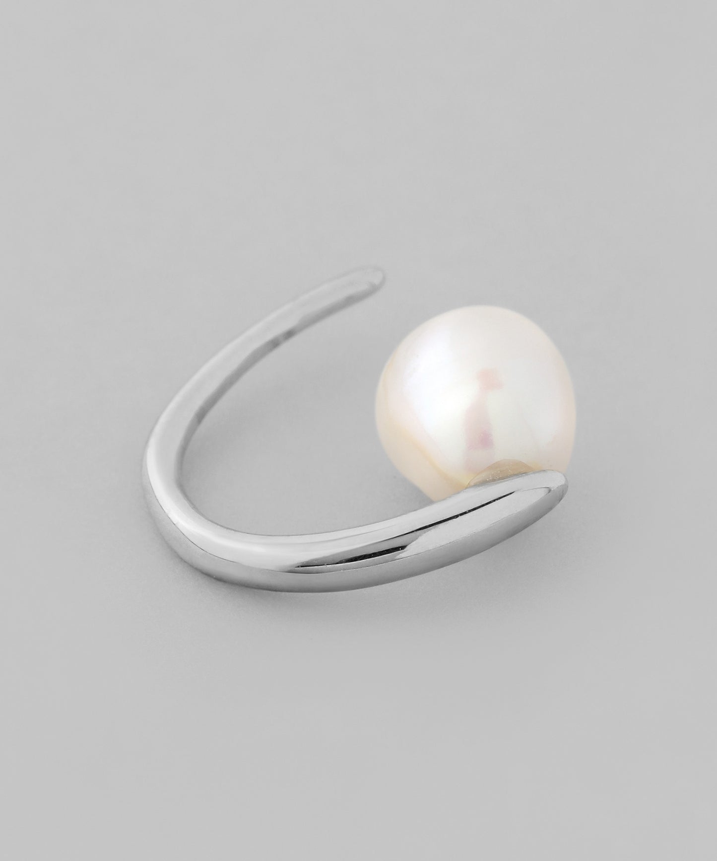 Freshwater Pearl Ear Cuff [Stainless Steel]