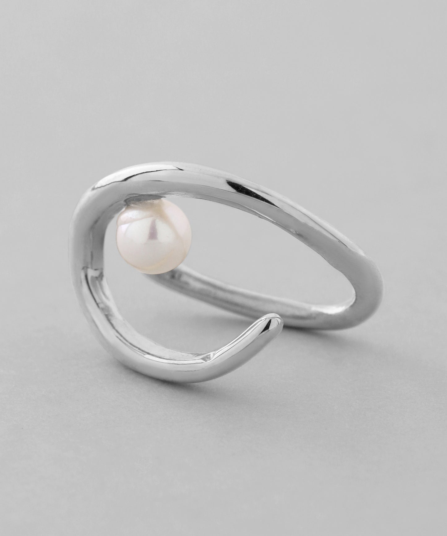 【Stainless Steel IP】Freshwater Pearl Ear Cuff