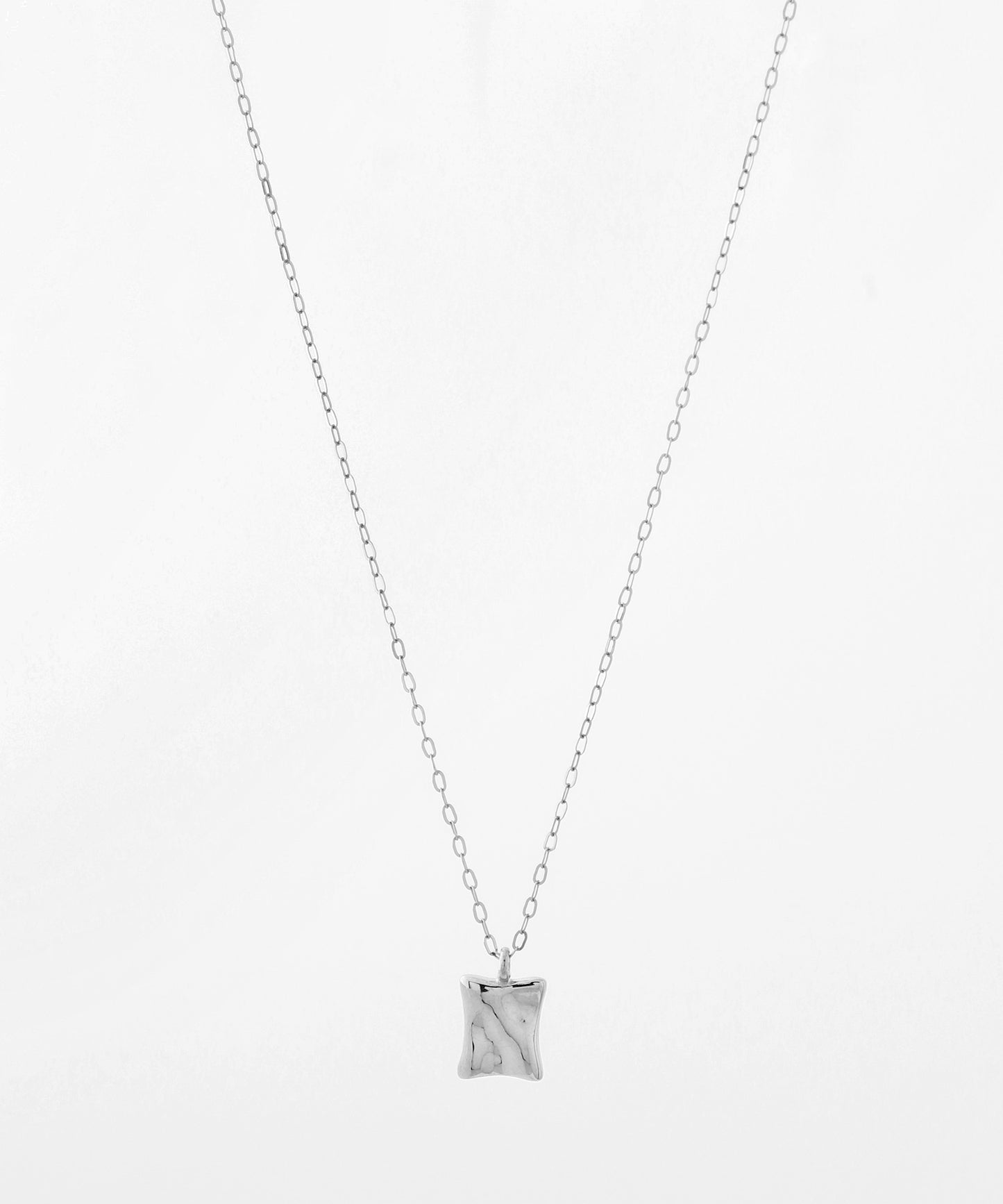 【Stainless Steel IP】Nuanced Square Motif Necklace