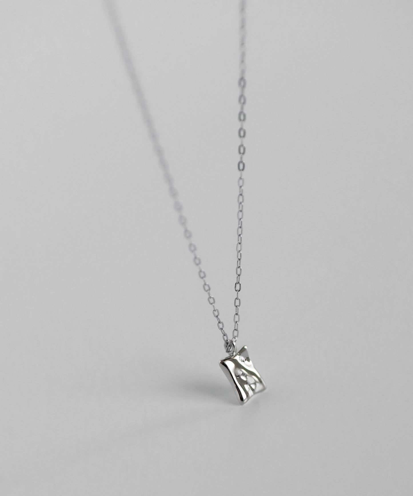 【Stainless Steel IP】Nuanced Square Motif Necklace