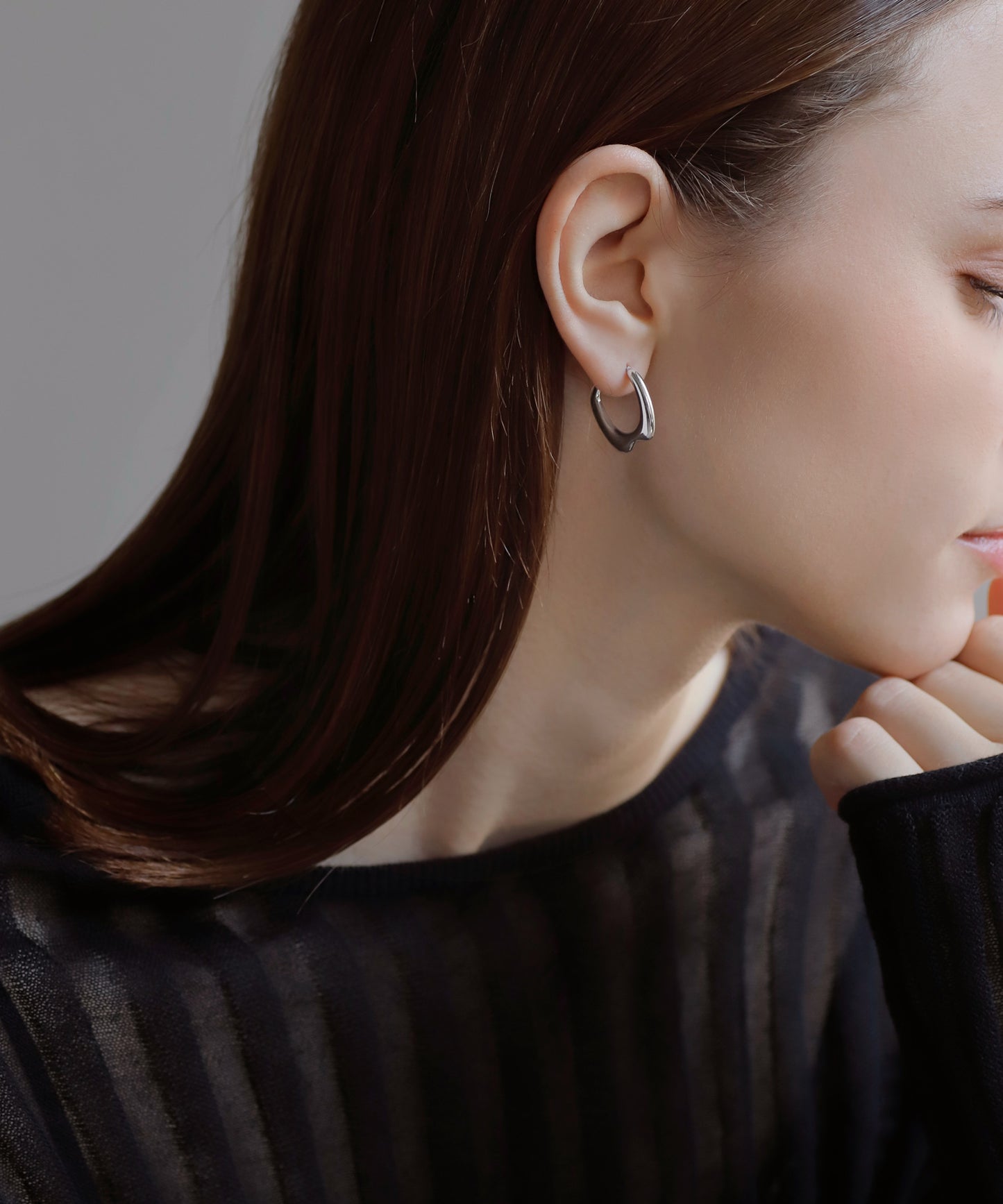 【Stainless Steel IP】Nuance Hoop Earrings [M]