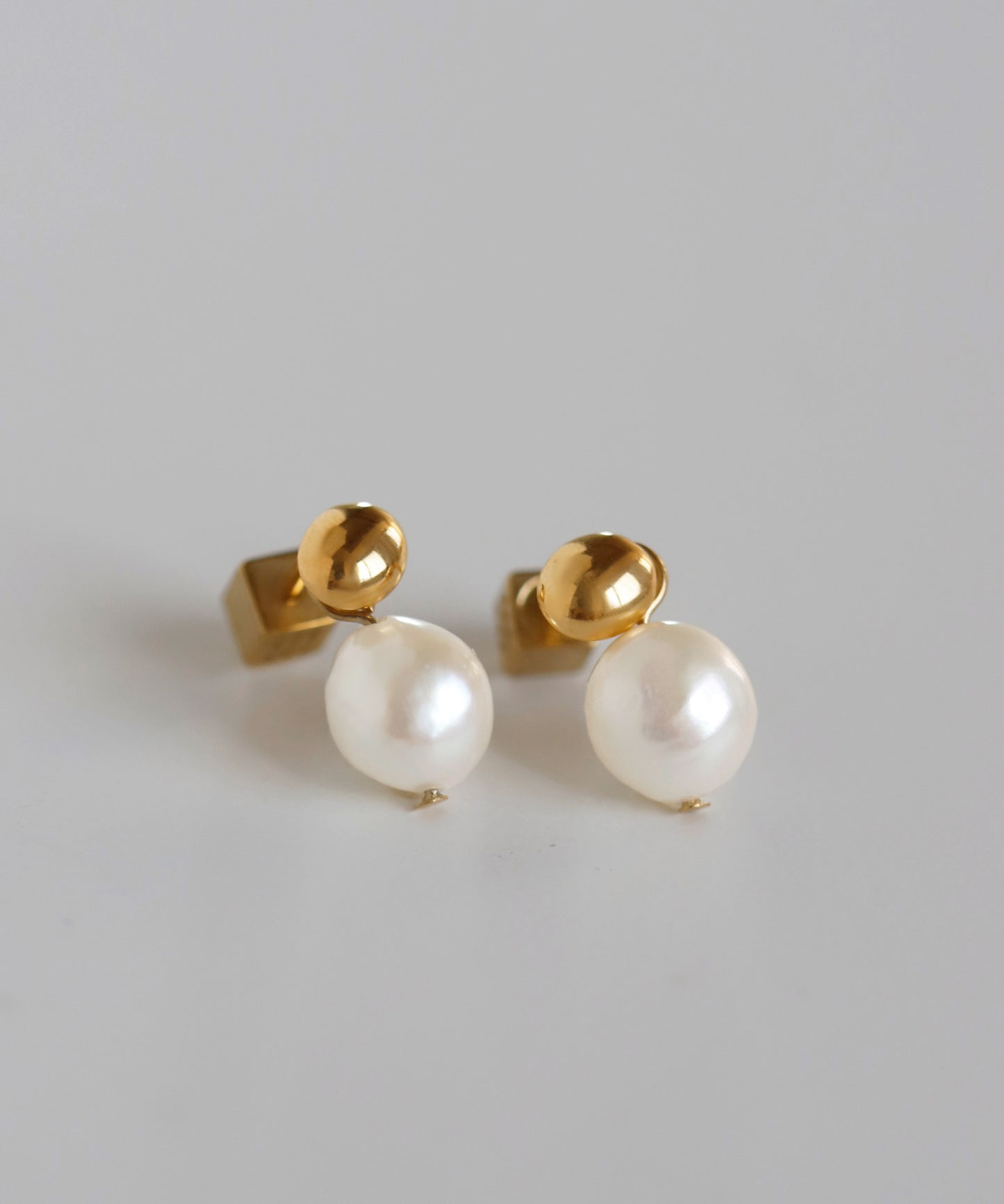 【Stainless Steel IP】Freshwater Pearl Earrings