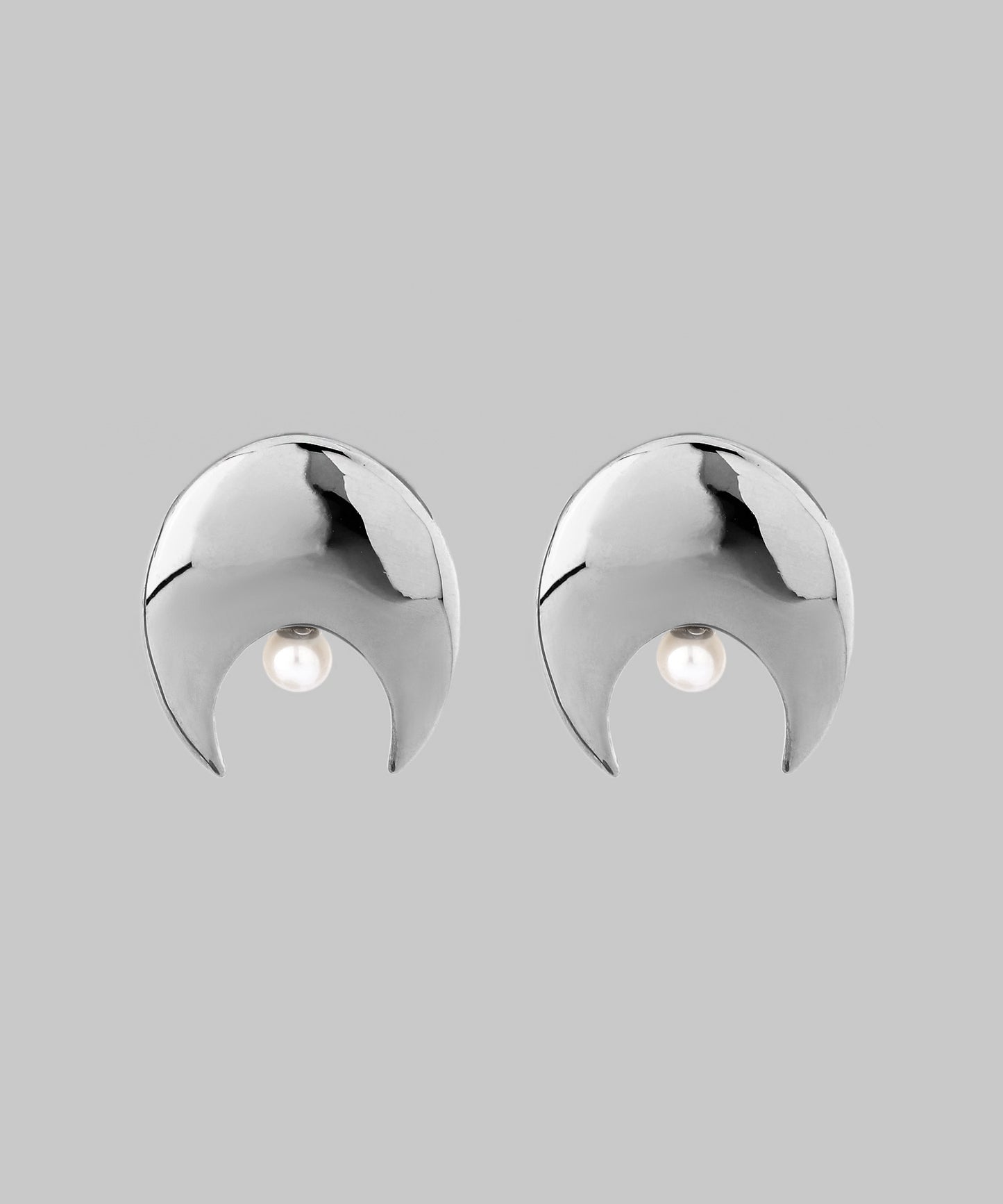 【Stainless Steel IP】Pearl & Volume Metal Earrings