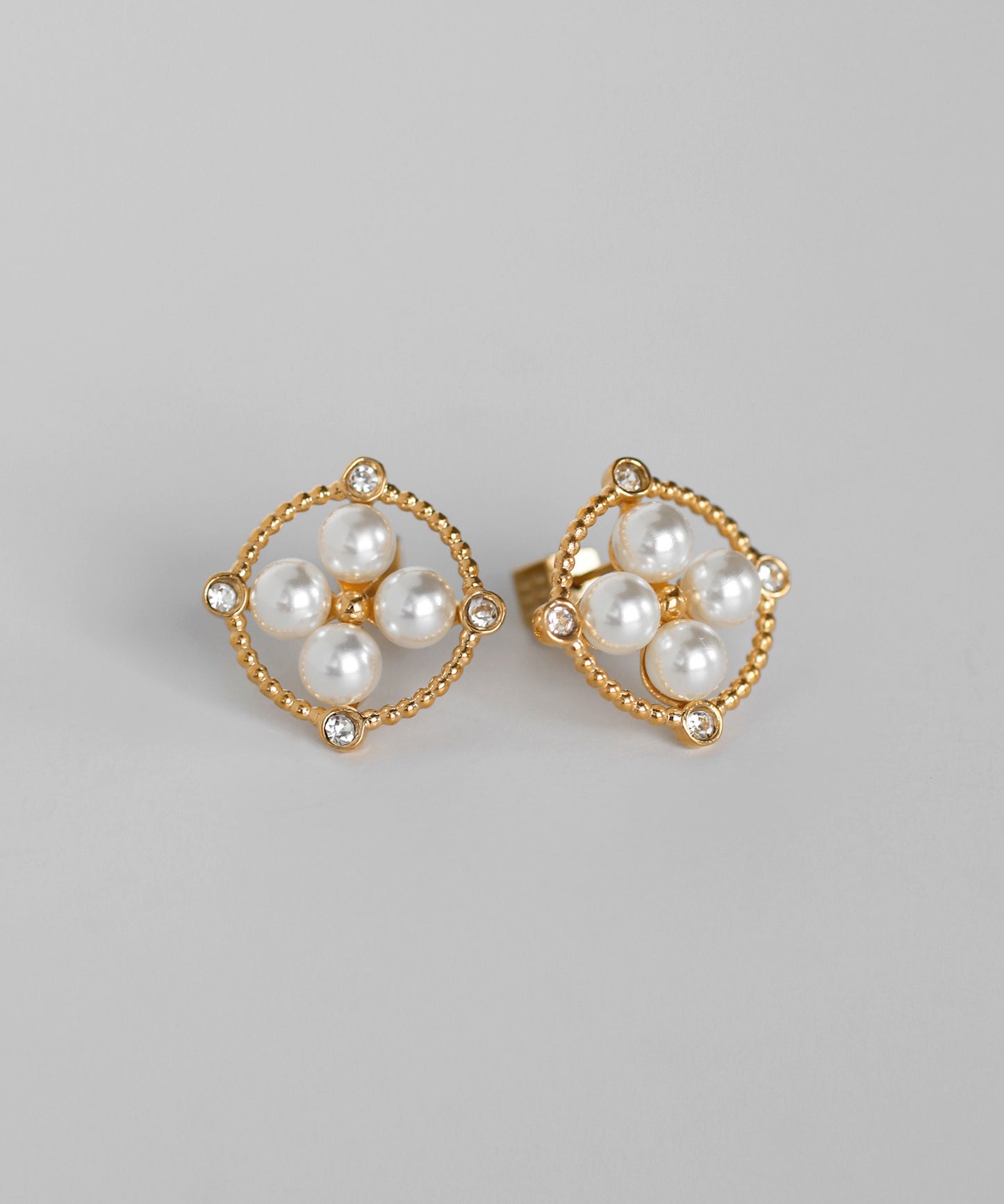 Pearl Flower Earrings [Surgical Stainless Steel]