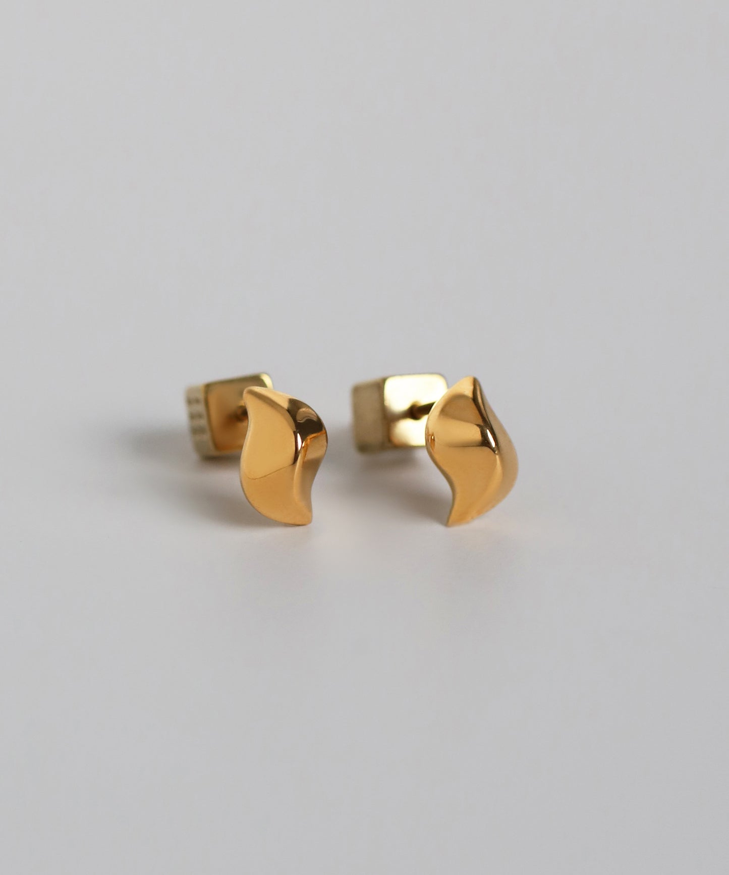 Nuance Design Earrings [Surgical Stainless Steel]