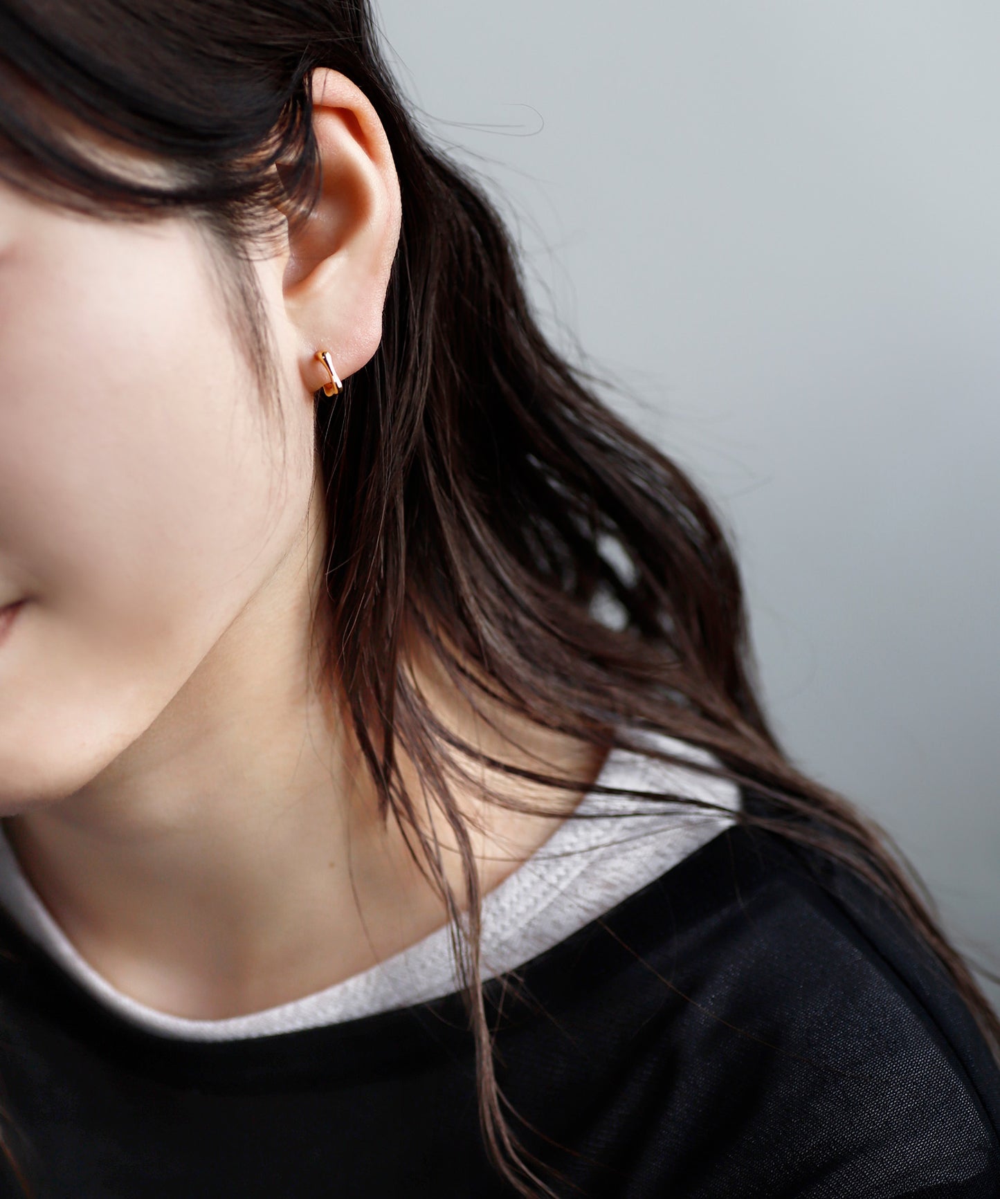 Square Line Mini Hoop Earrings [Surgical Stainless Steel]