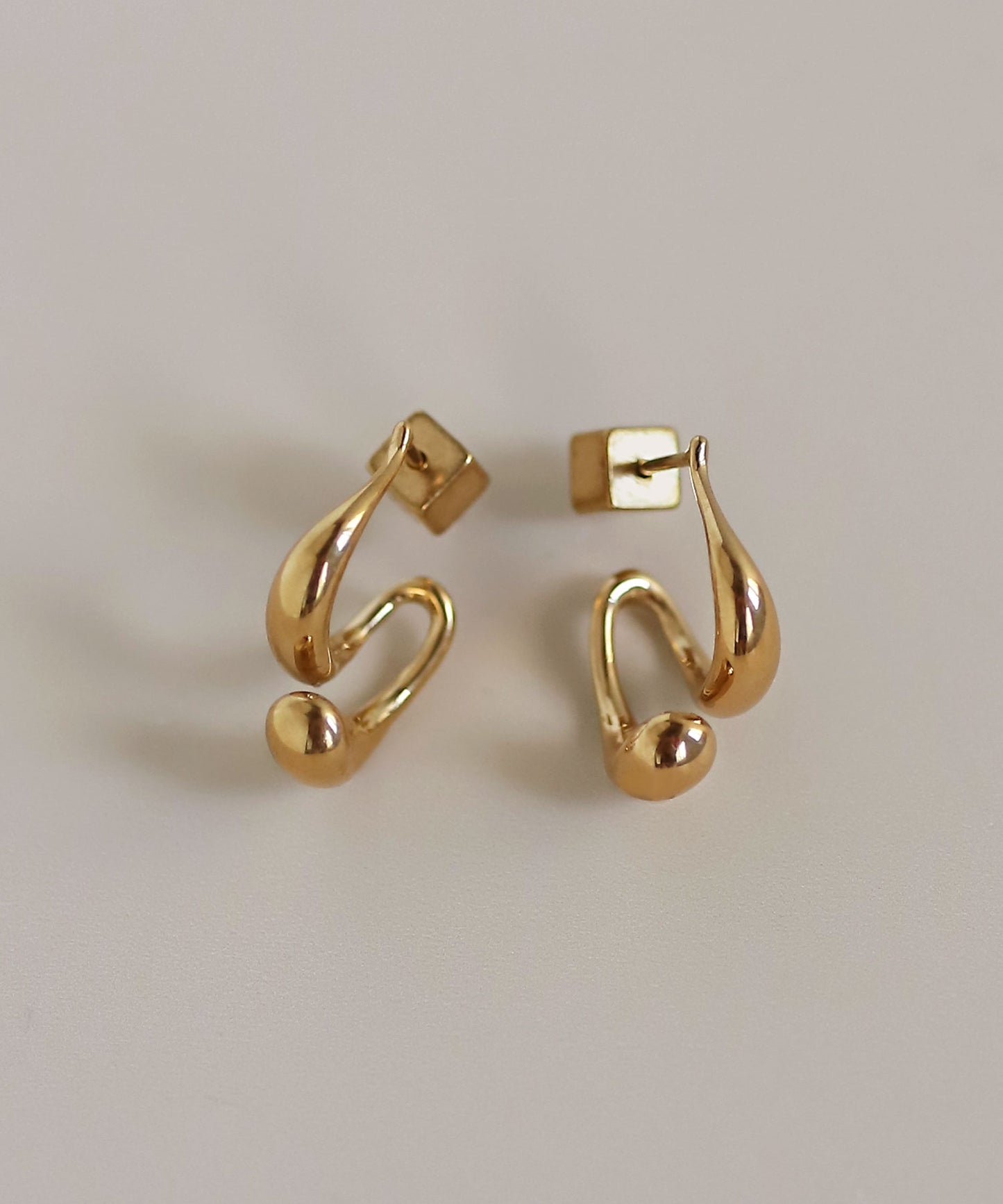 Nuance Line Earrings [Surgical Stainless Steel]