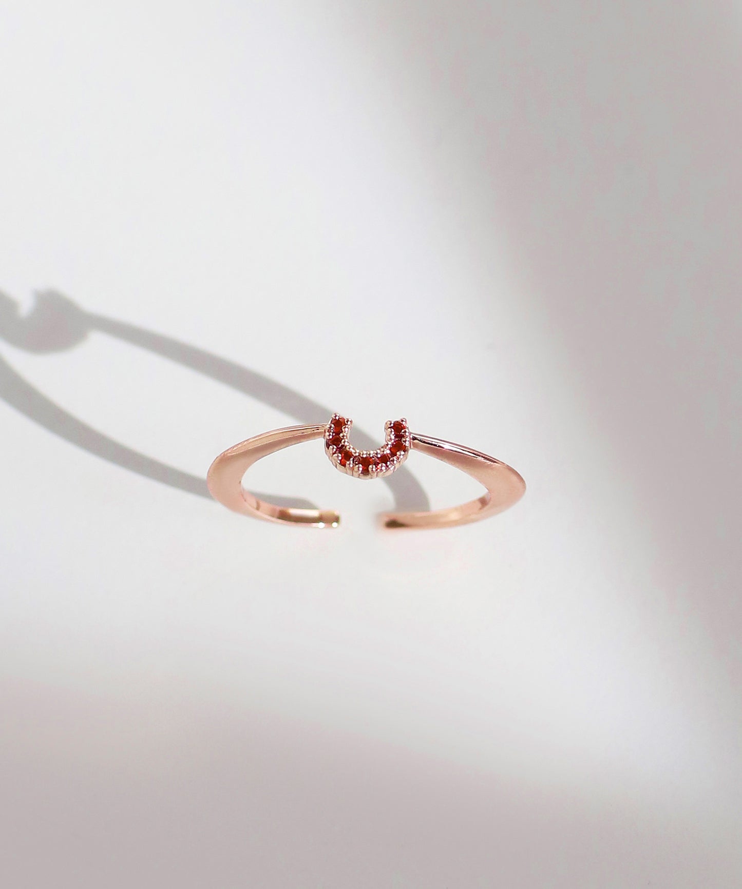 【Limited Qty with a Gift Box】Color Bijou Horseshoe Ring