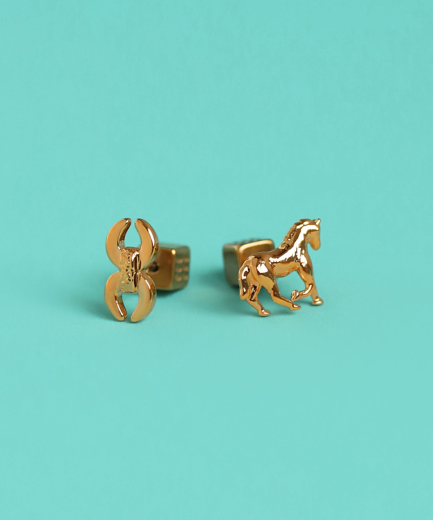 【Limited Qty】Horseshoe Earrings