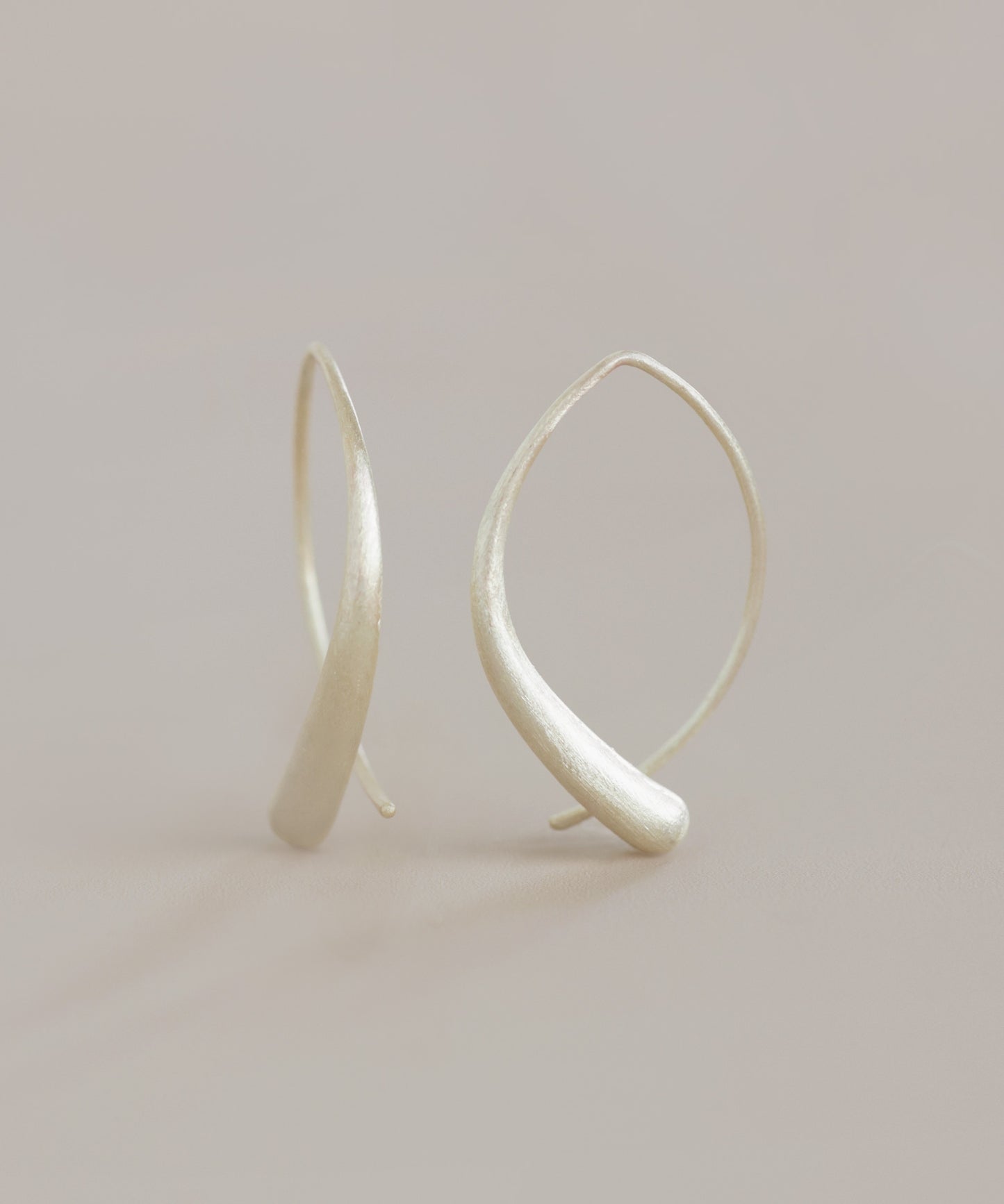 【Limited Edition】Matte Drop Hook Earrings