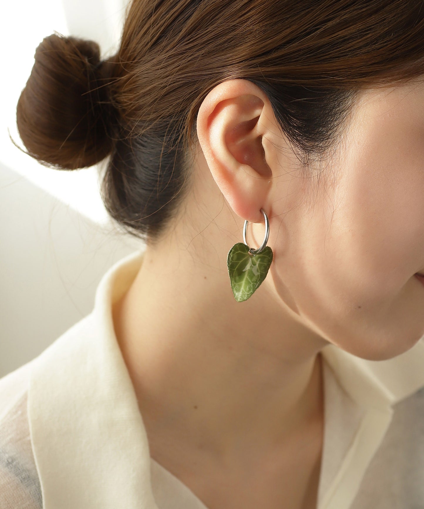 Flower Earrings [Cyclamen Leaf]