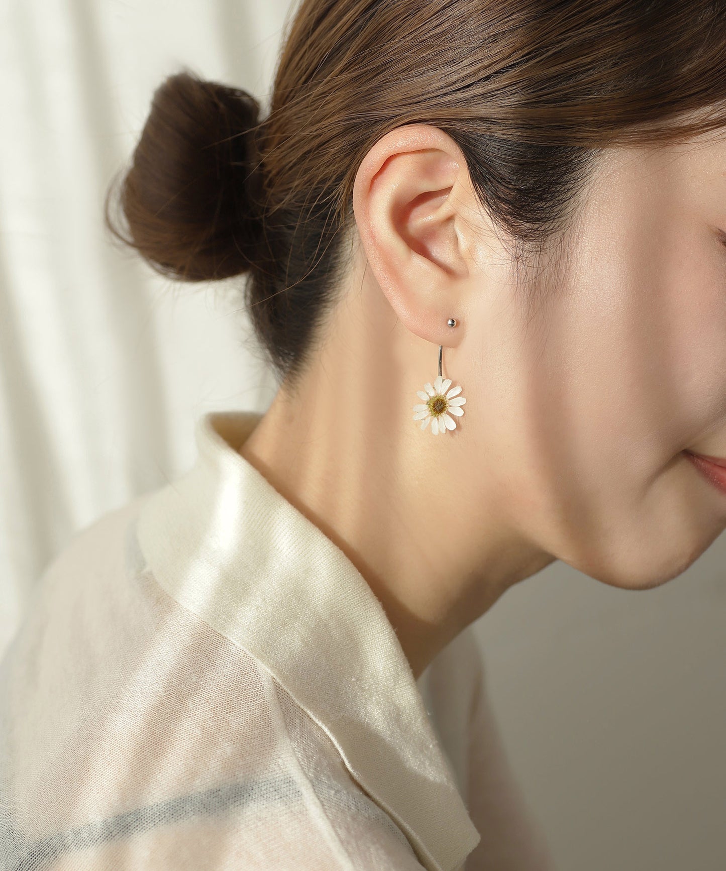 Flower Earrings [Matricaria]