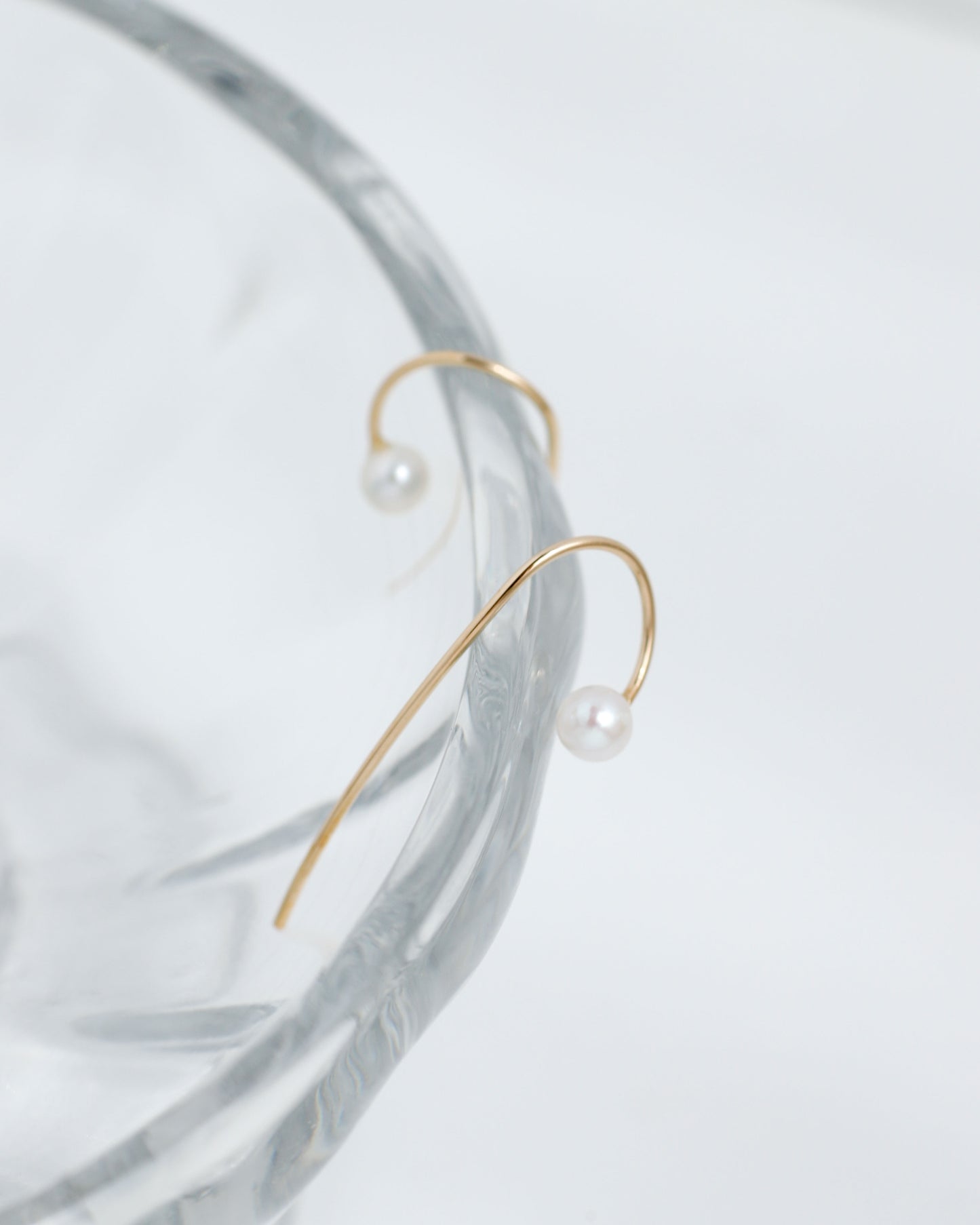 [14KGF] Twisted Pearl Earrings [Basic]