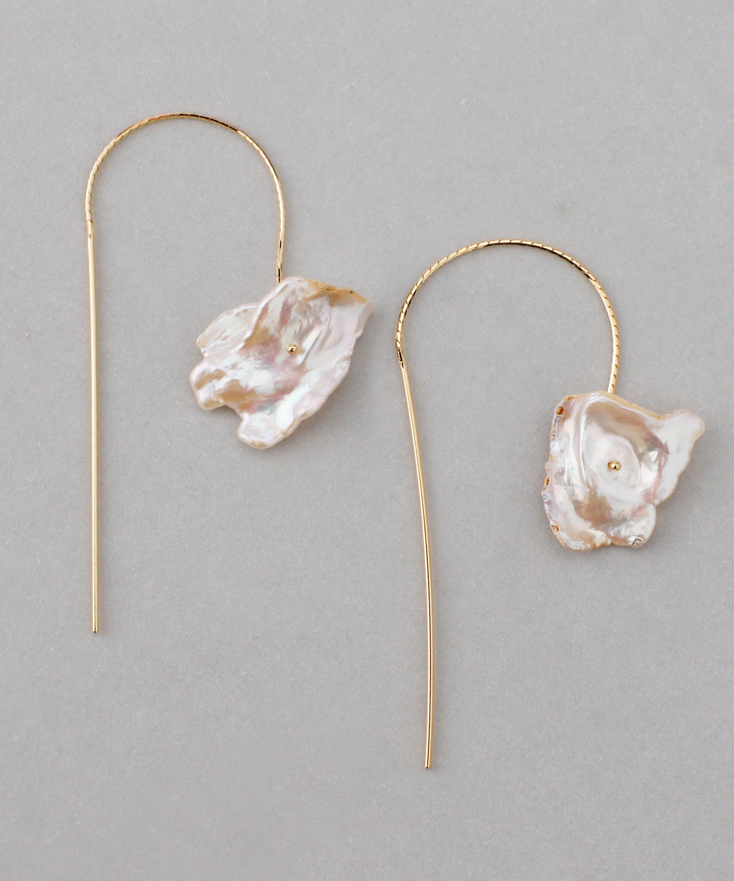 Flat Pearl Earrings[Sheerchic]