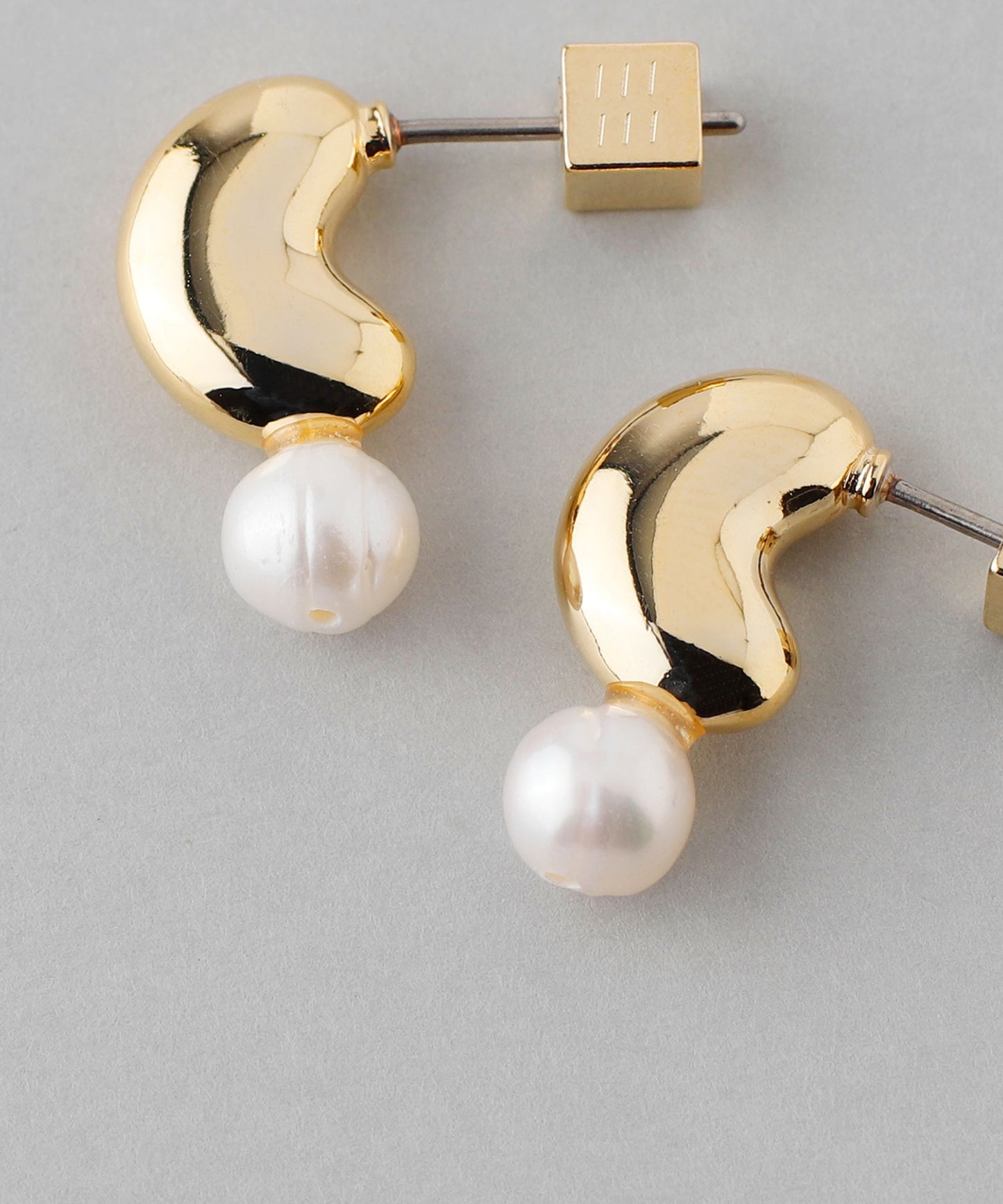 Pearl × Metal Beans Earrings [Sheerchic]