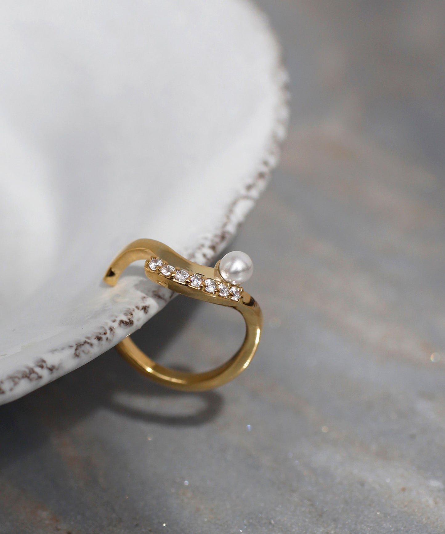 Pearl × Bijoux Ear Cuff [Sheerchic]