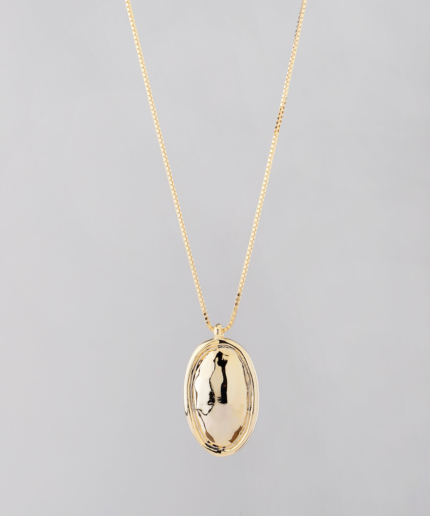 Metal Oval Plate Necklace [Ownideal]