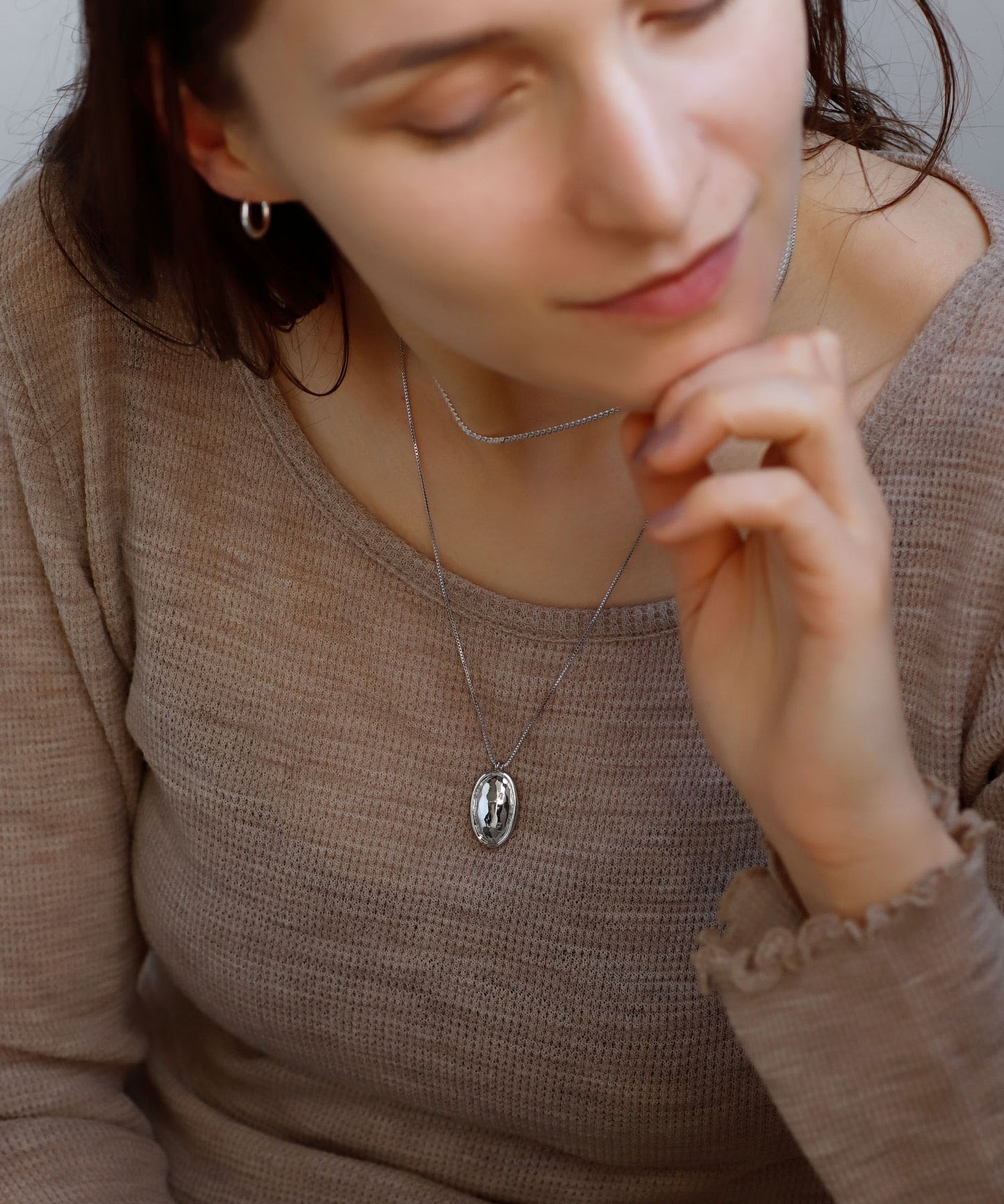 Metal Oval Plate Necklace [Ownideal]