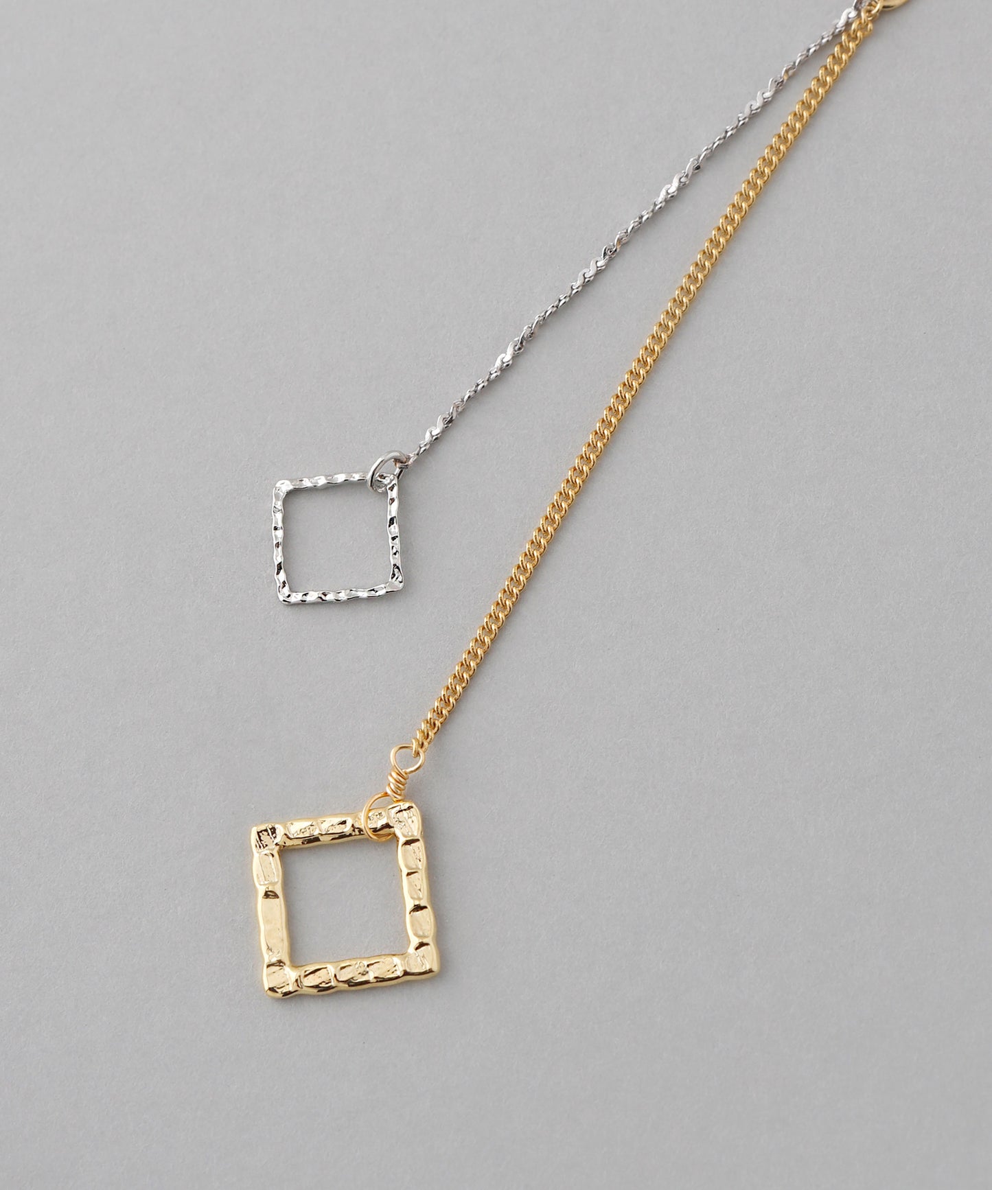 【Online Store Limited】Bicolor Square Long Earrings [Sheerchic]