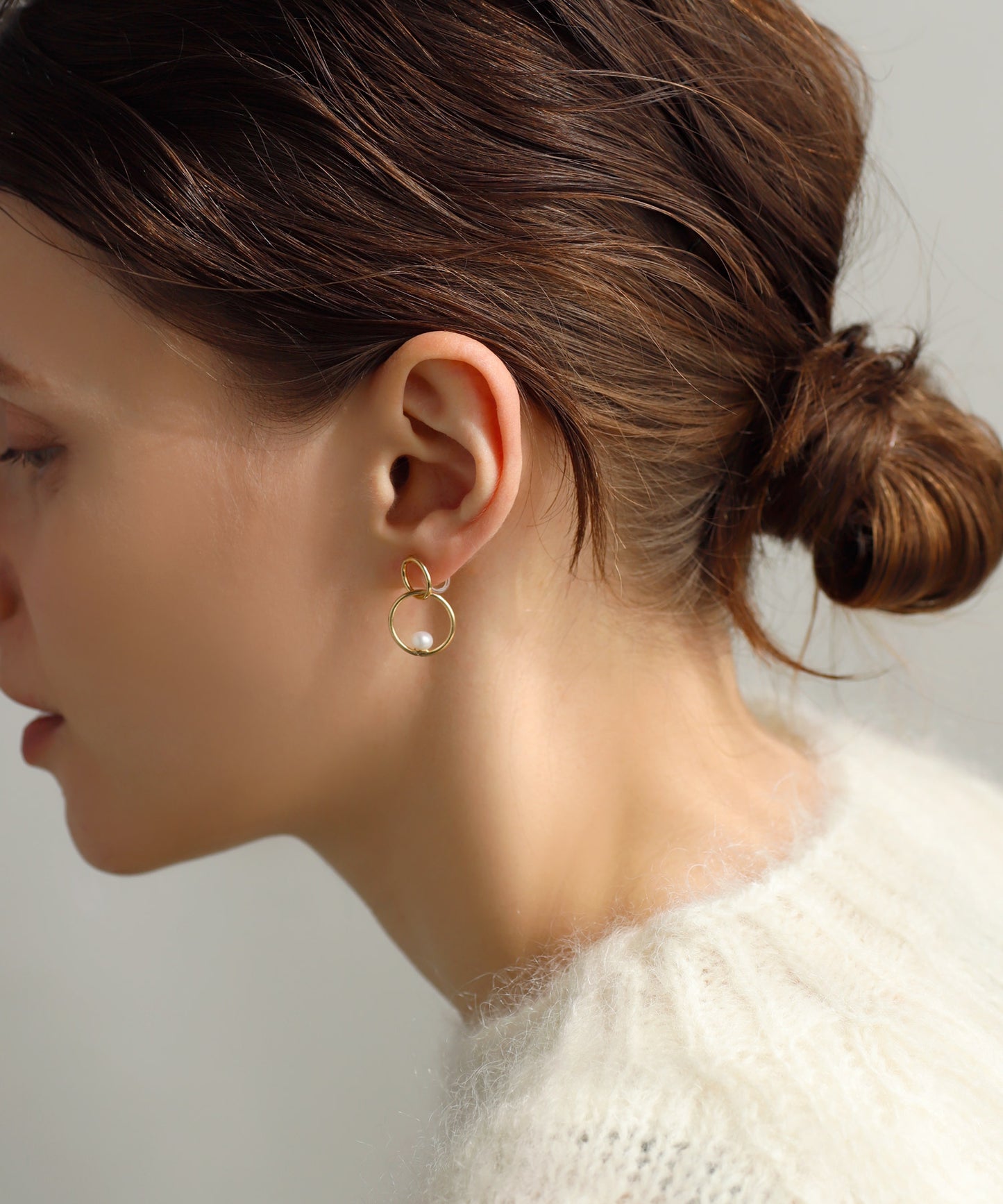 Pearl Circle Clip On Earrings [Sheerchic]