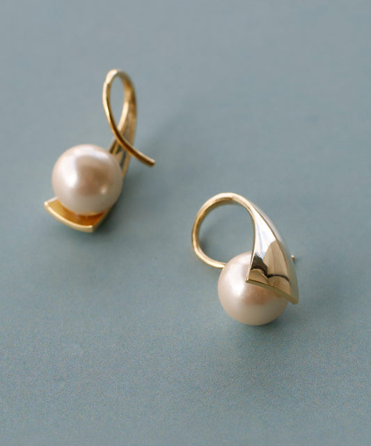 Shell Pearl Coiled Earrings [Sheerchic]