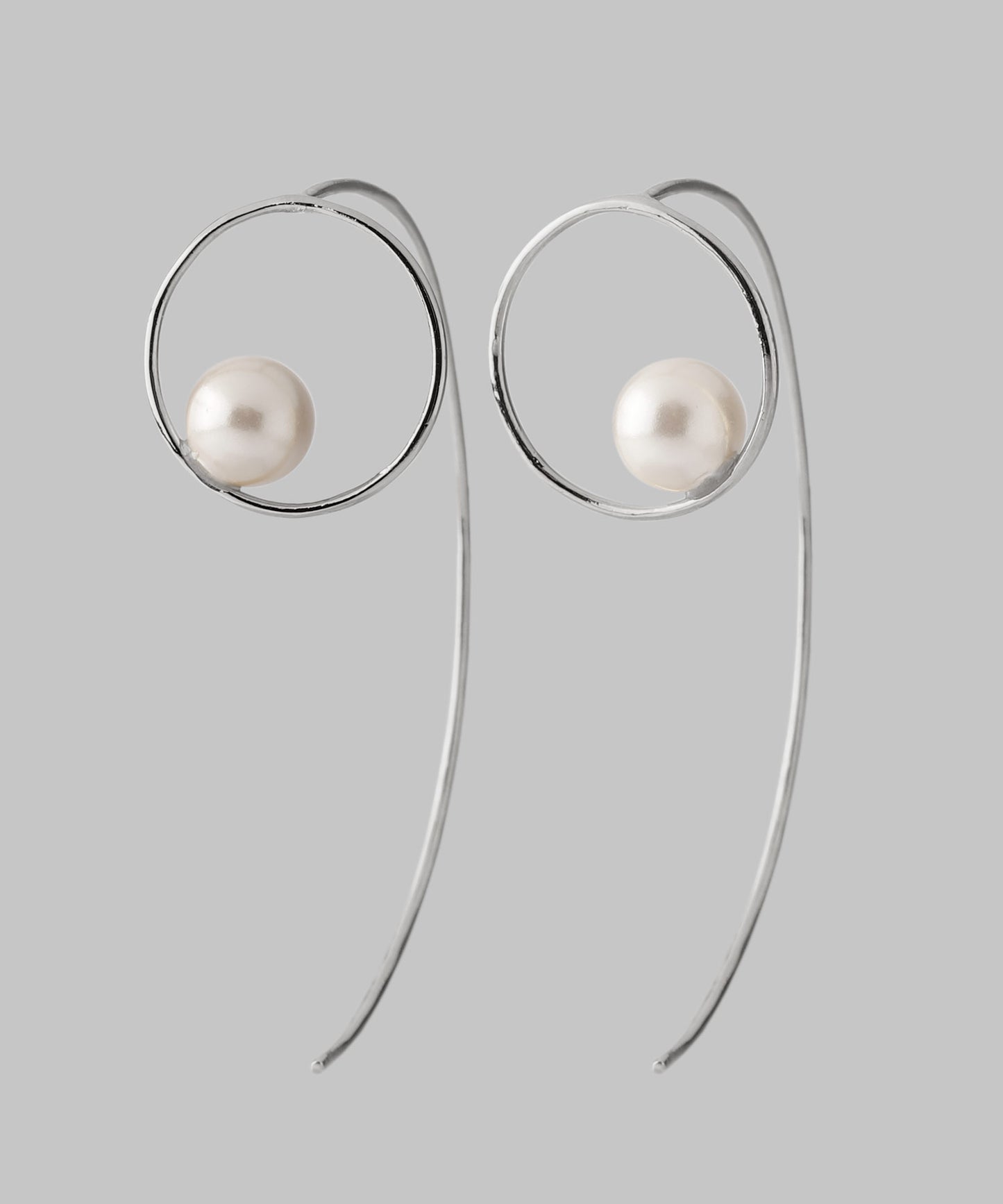 Round Pearl Earrings [Sheerchic]