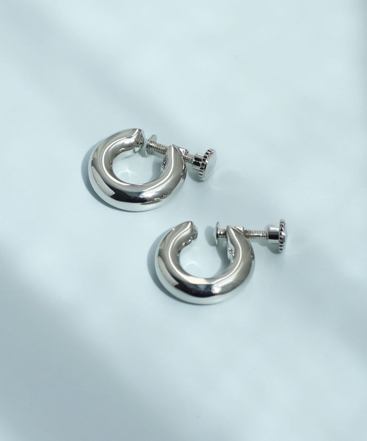 Metal Hoop Clip On Earrings [M][Basic]