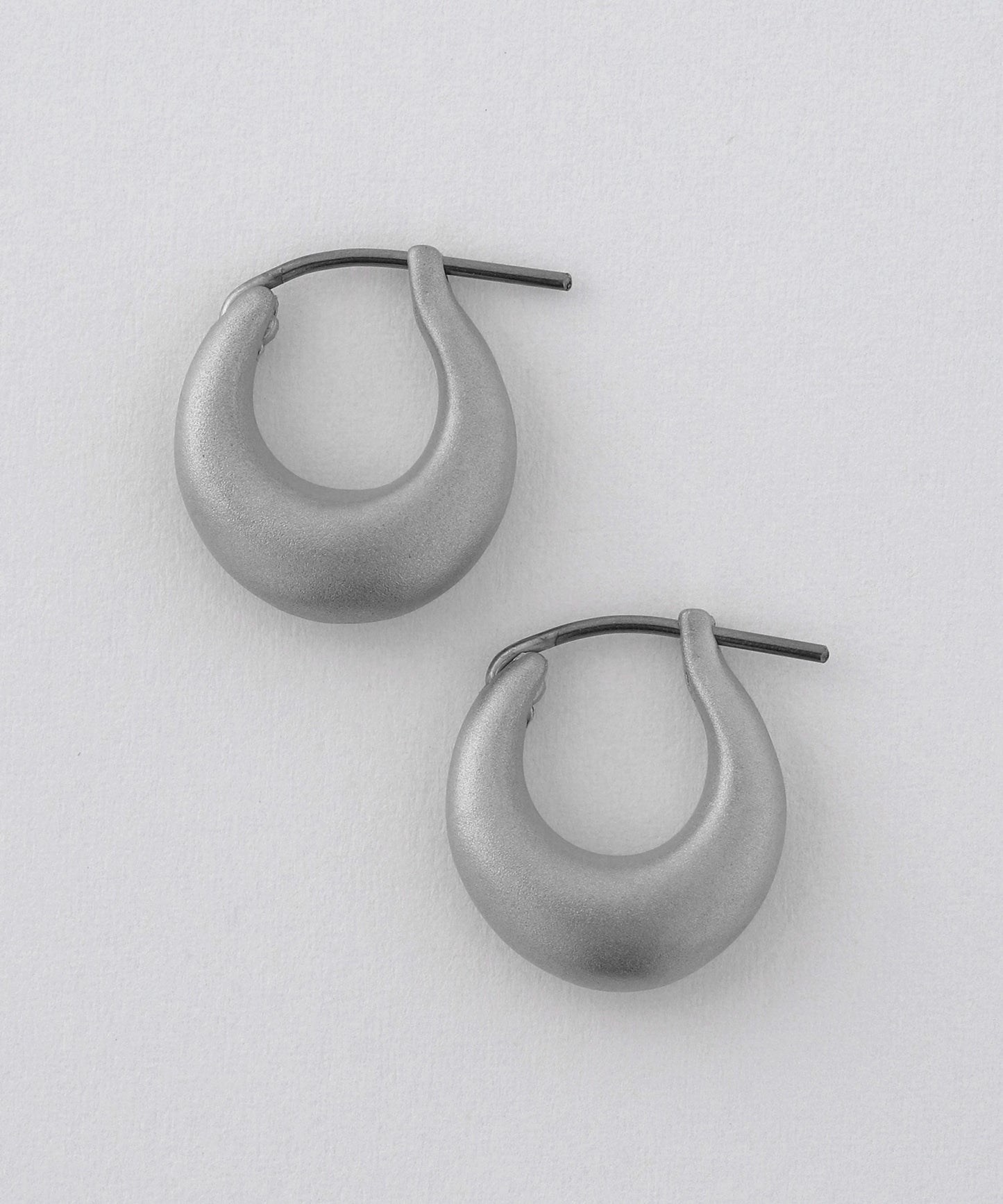 Zero Hoop Earrings [S][Basic]