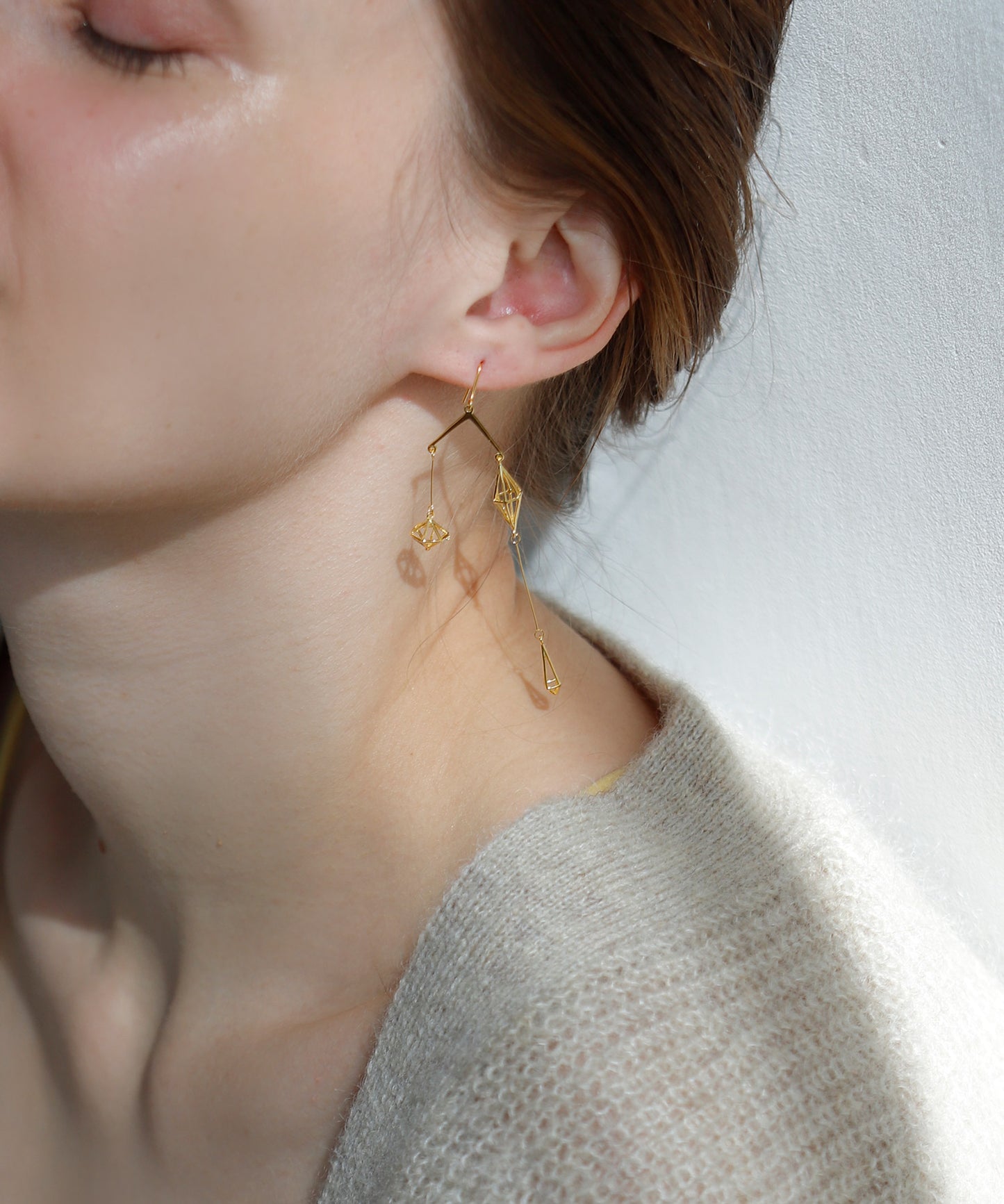 Himmeli Asymmetrical Earrings [Sheerchic]