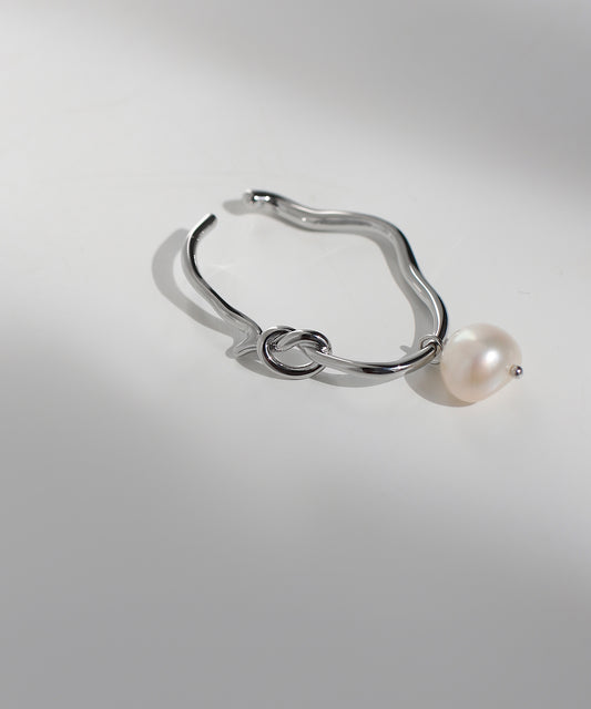 Pearl × Knot Metal Line Ear Cuff [Ownideal]