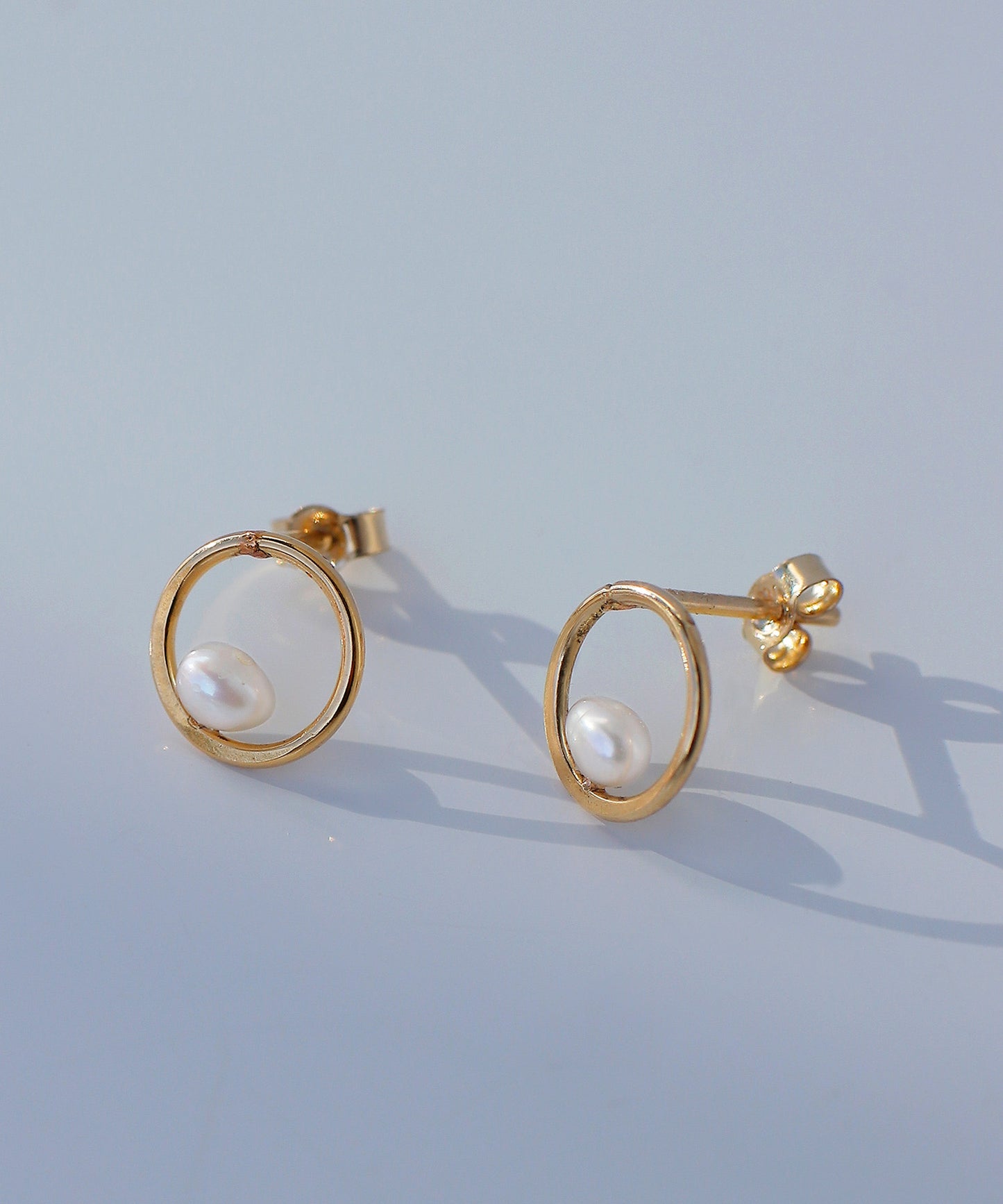 [14KGF] Pearl × Circle Earrings [Basic]