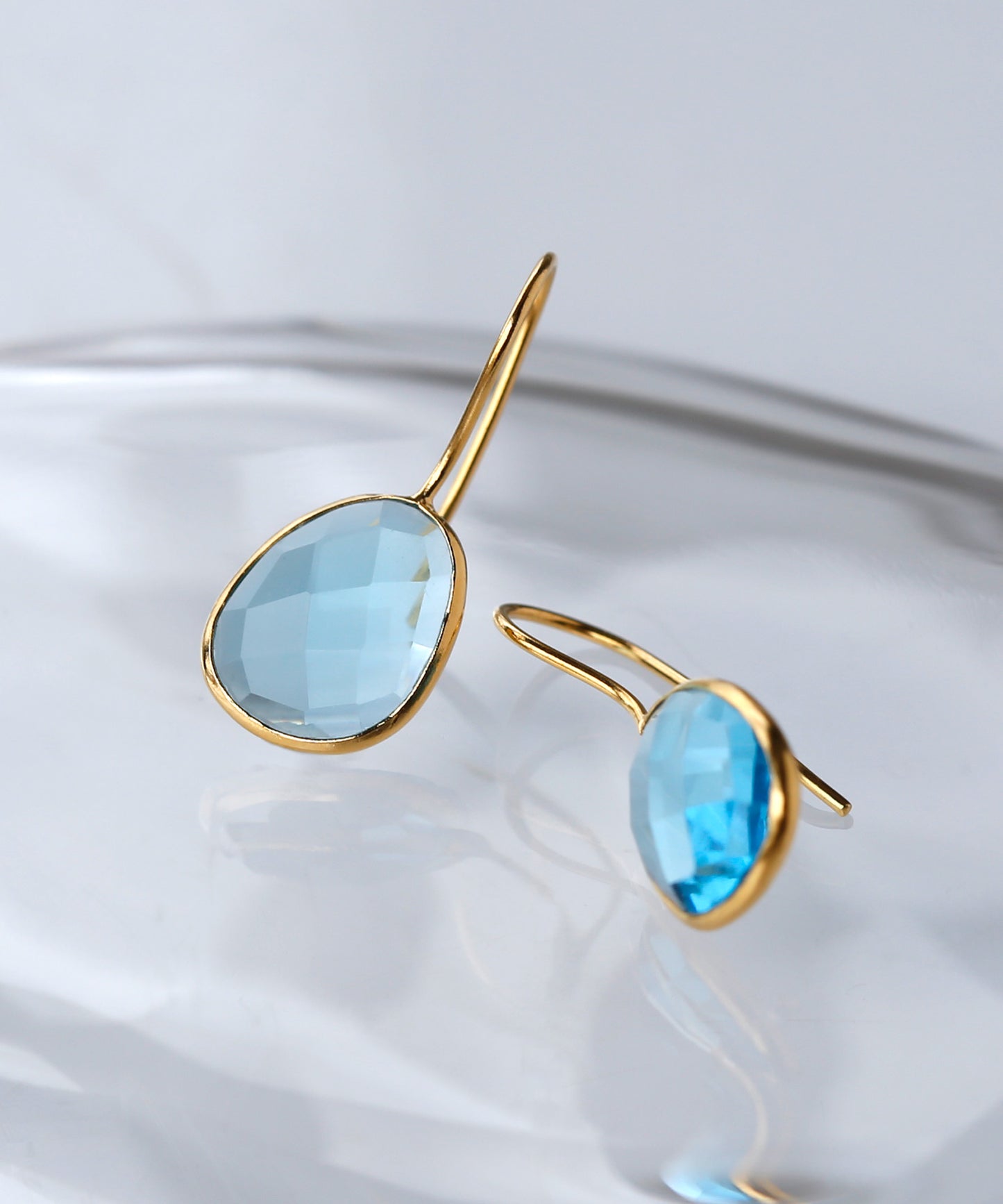 Color Glass Hook Earrings[Sheerchic]