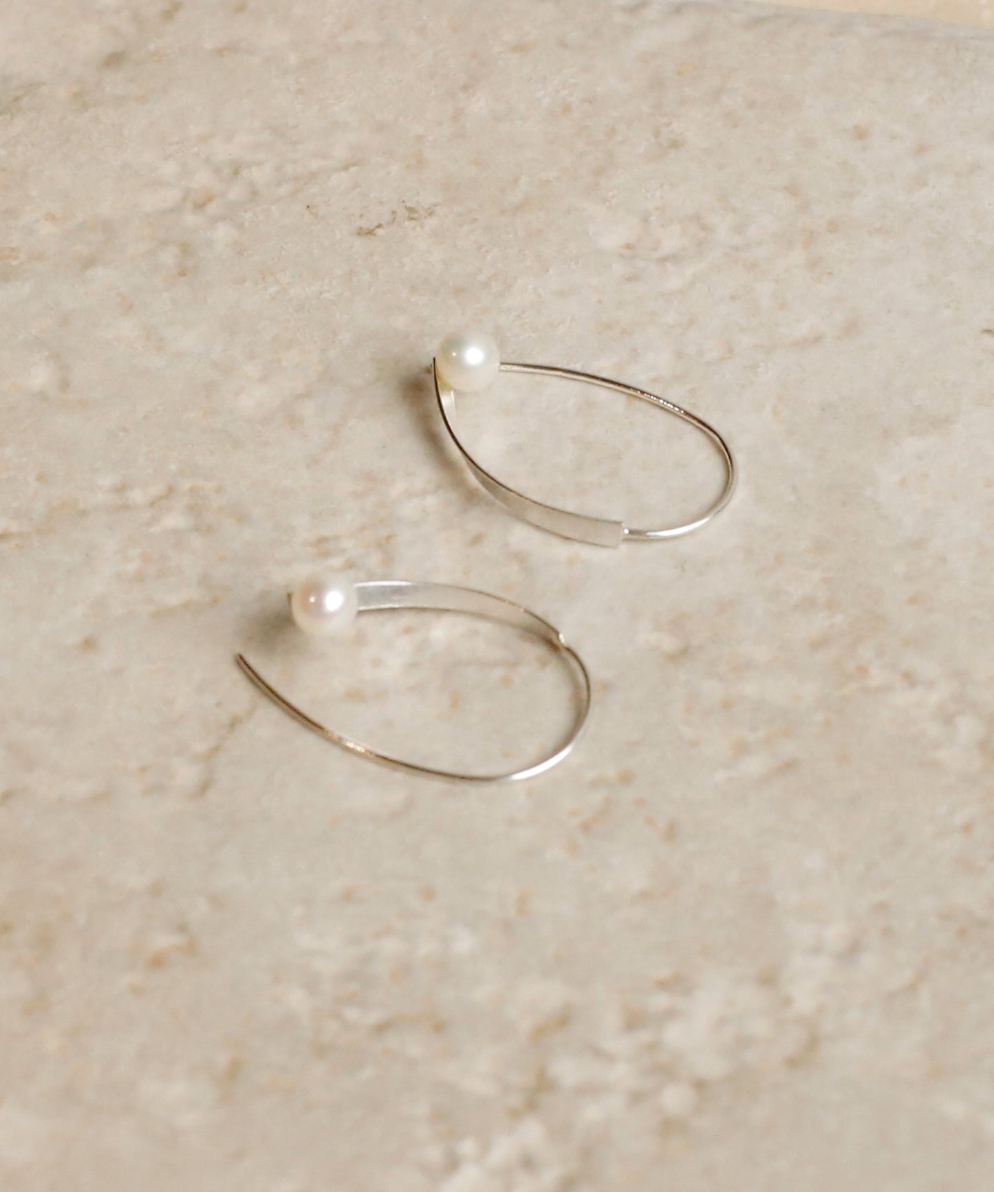 Pearl Curved Earrings [925 silver][Basic]