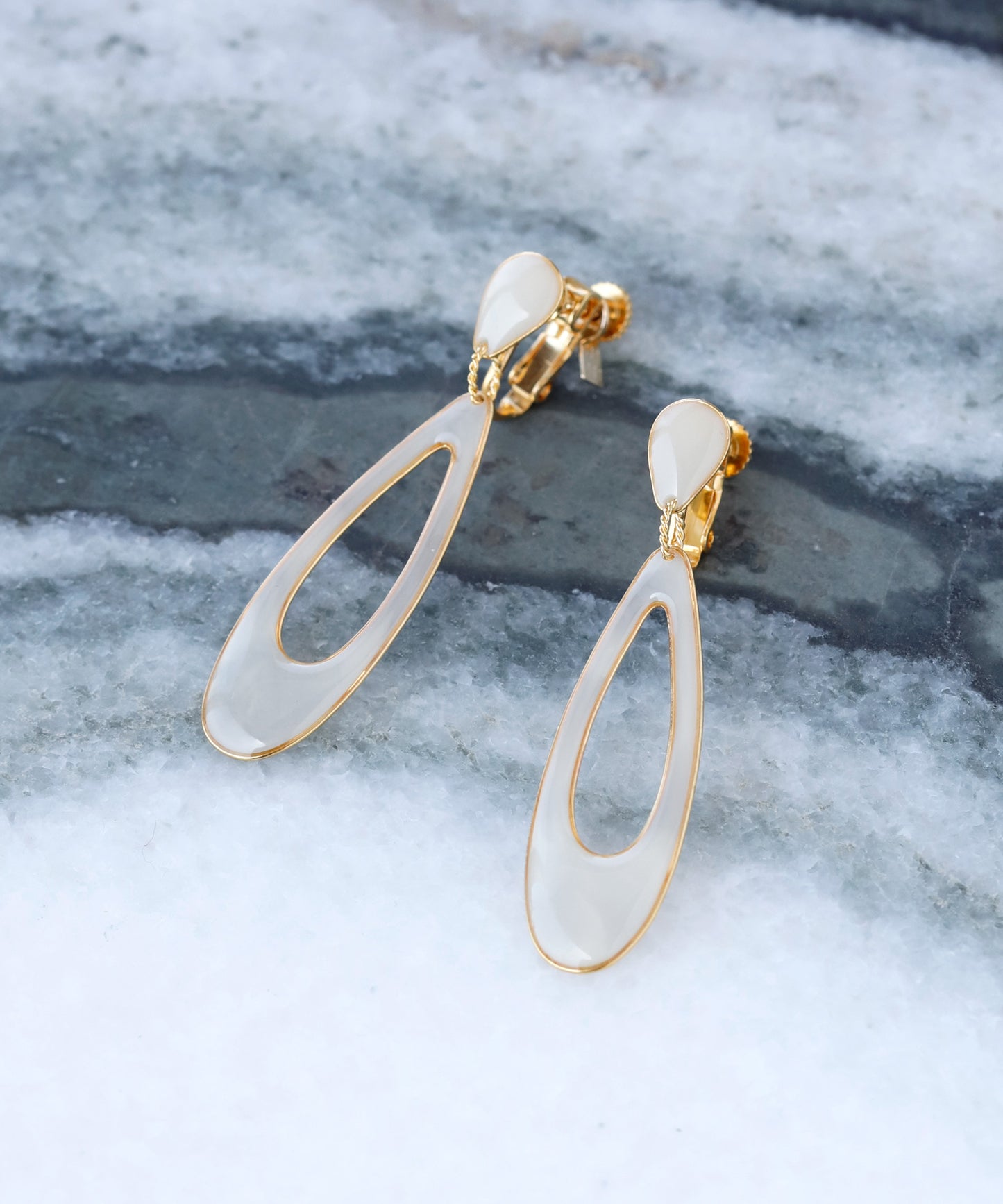 Marble Drop Motif Clip On Earrings