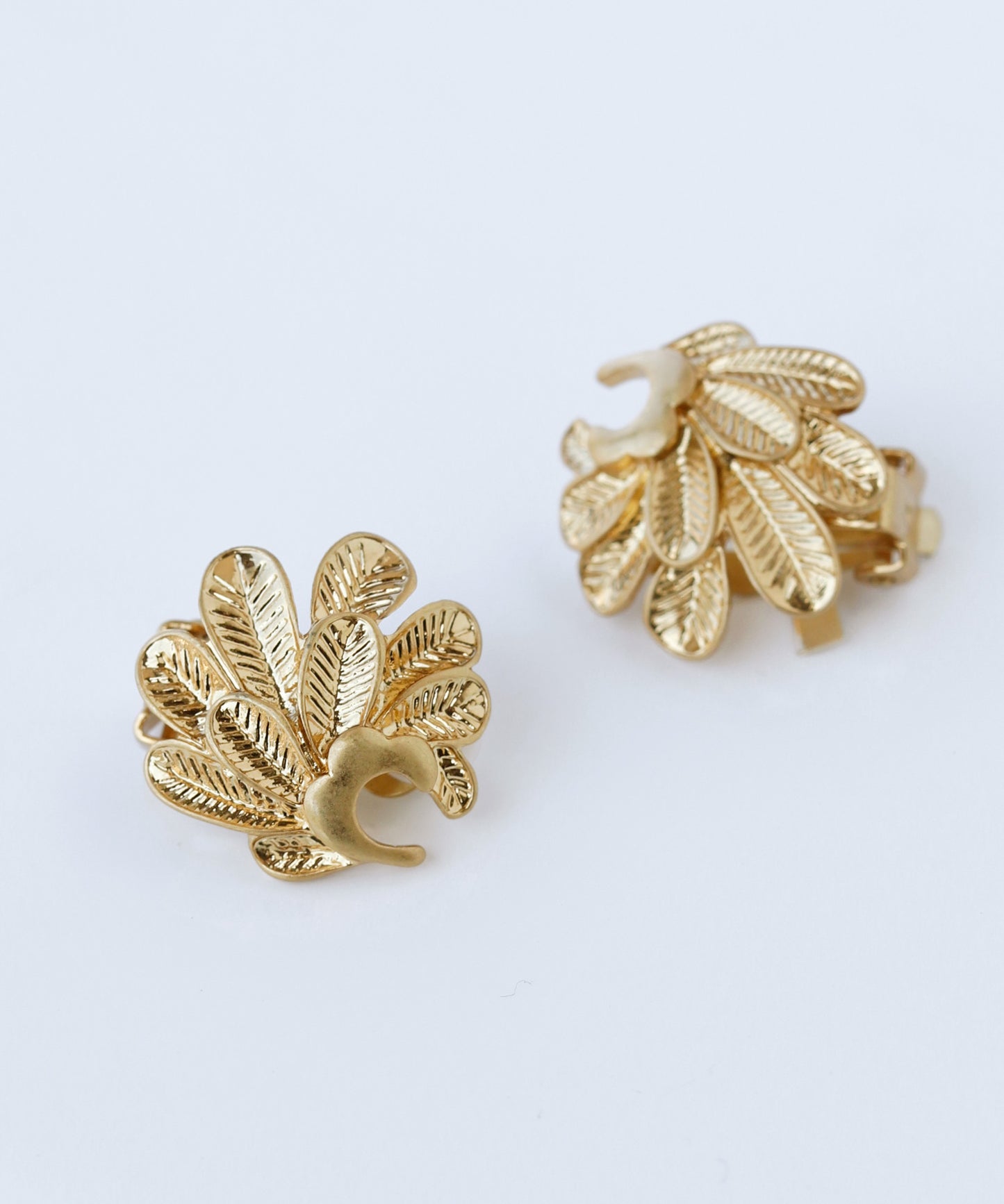 Metal Feather Clip On Earrings[Ownideal]