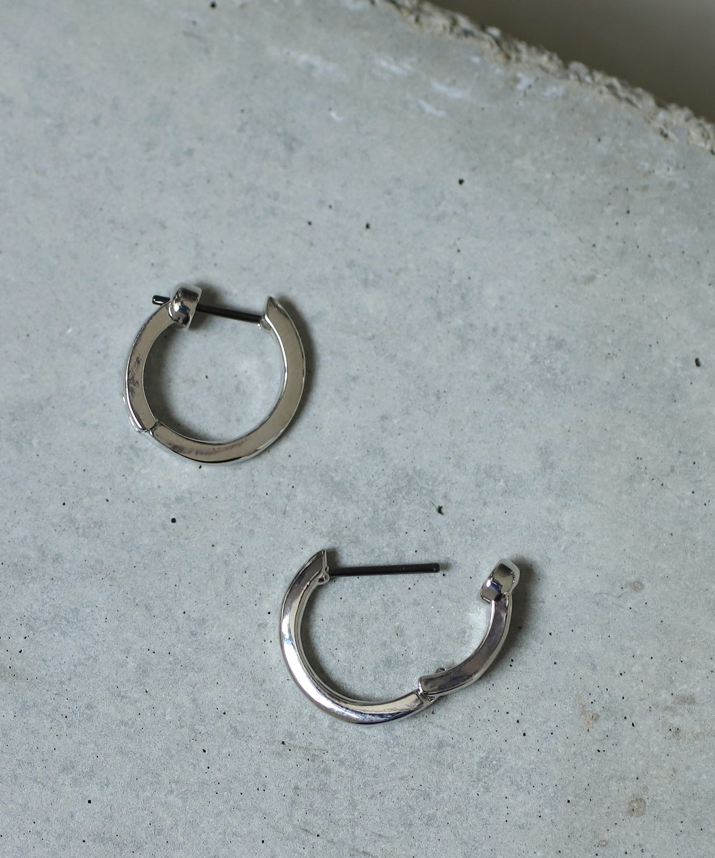 Metal Hoop Earrings[Flat-M][Basic]
