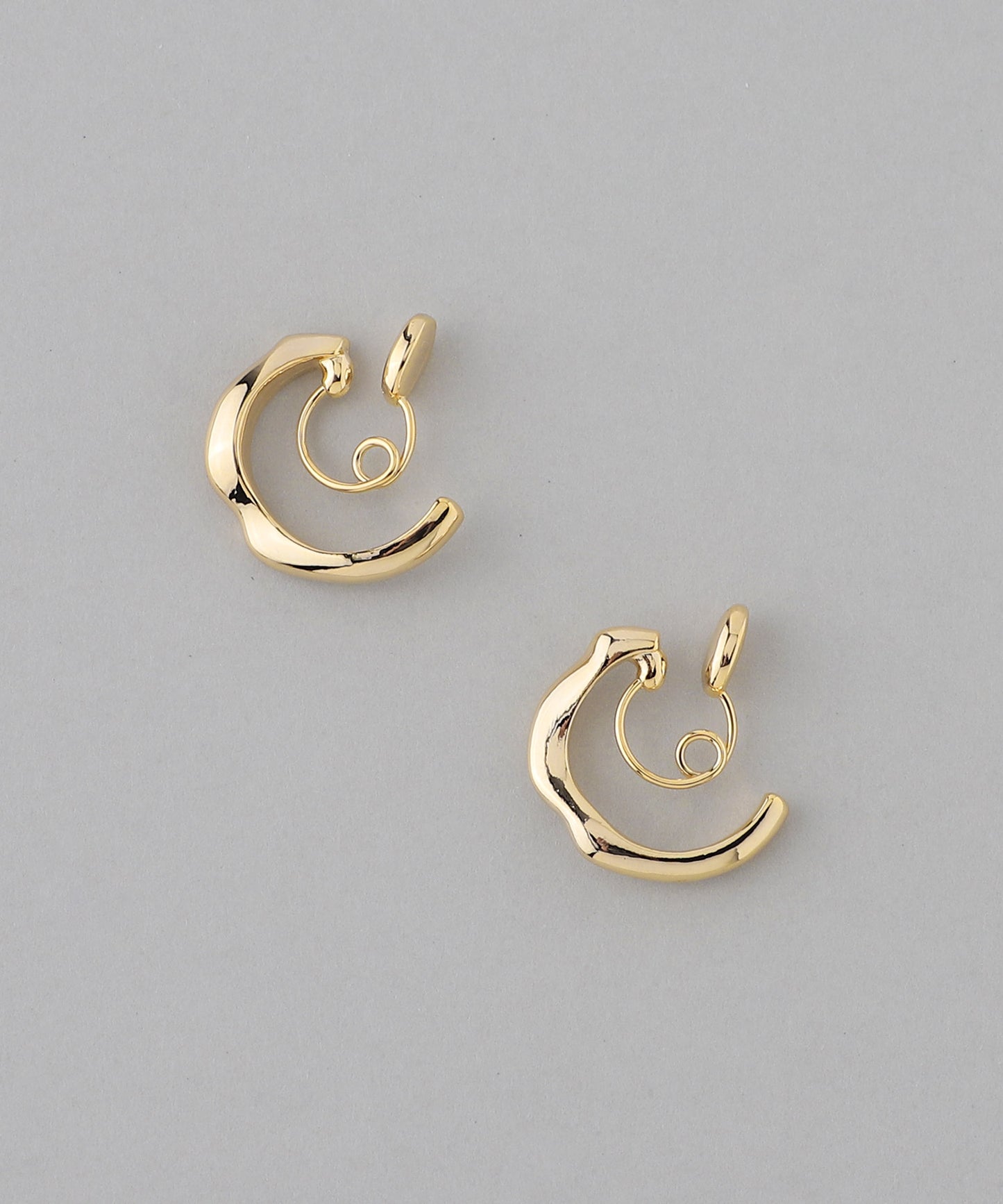 Metal Hoop Clip On Earrings [Wave][Basic]