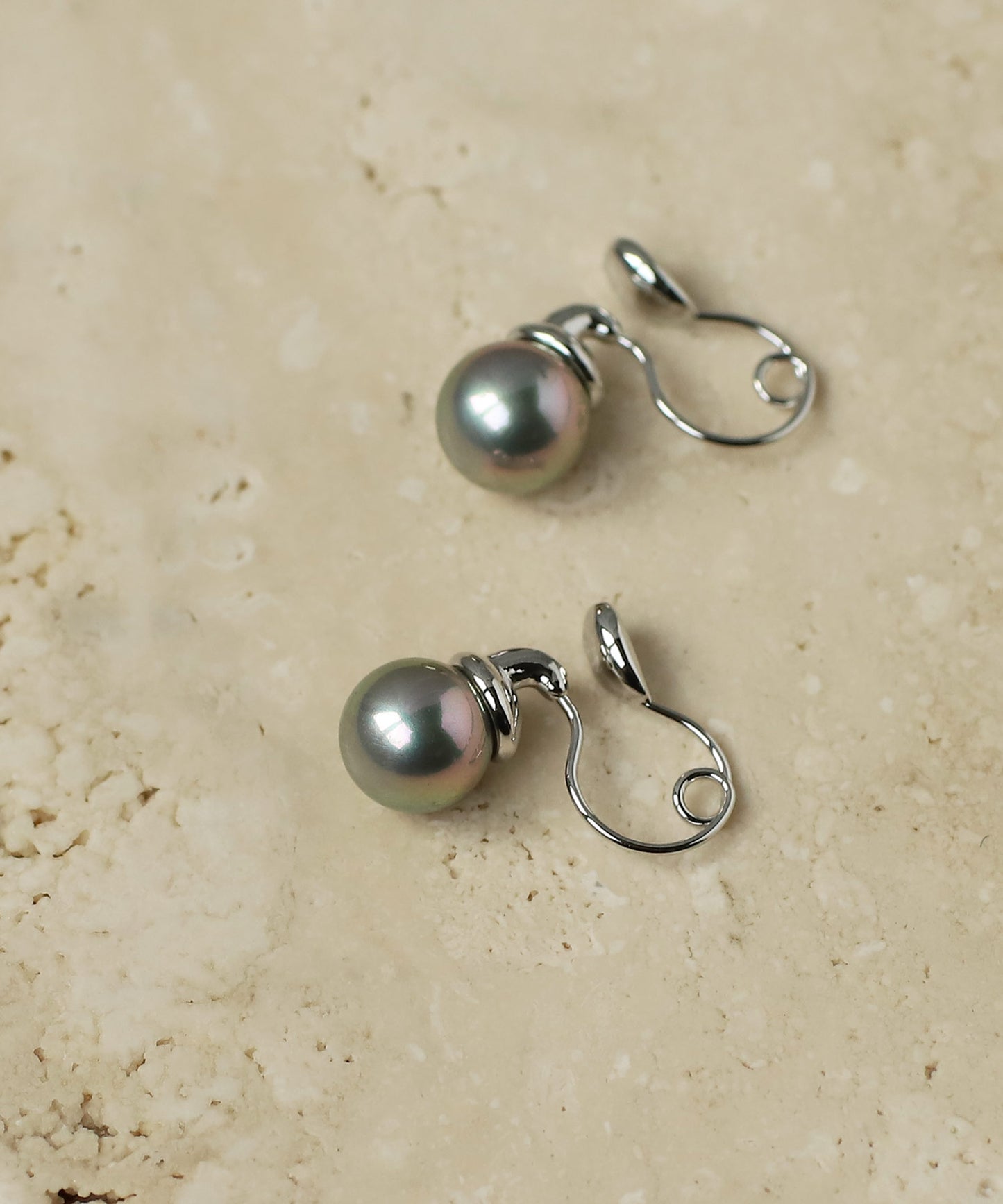 Single Pearl Clip On Earrings [S][Basic]