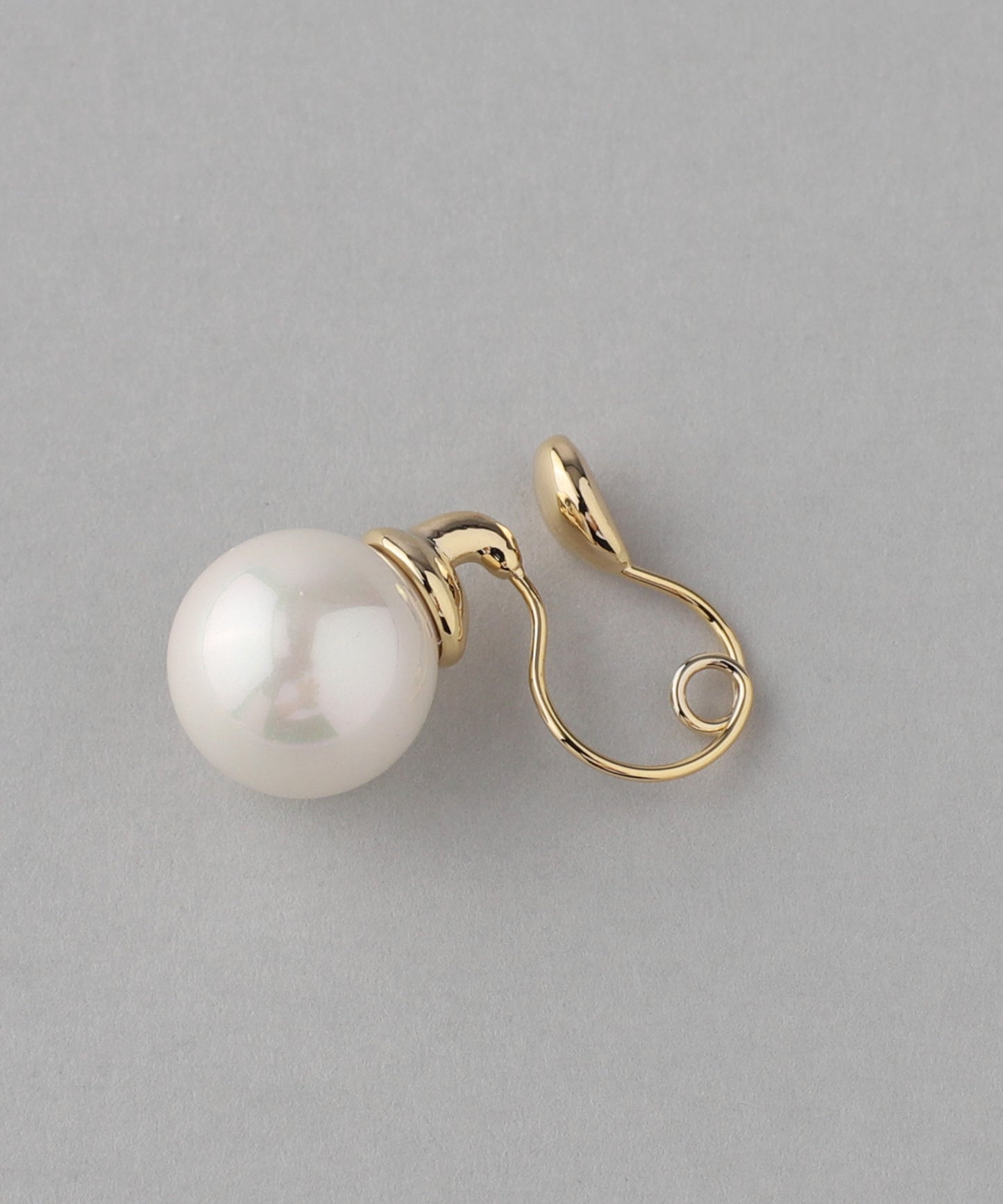 Single Pearl Clip On Earrings [M][Basic]