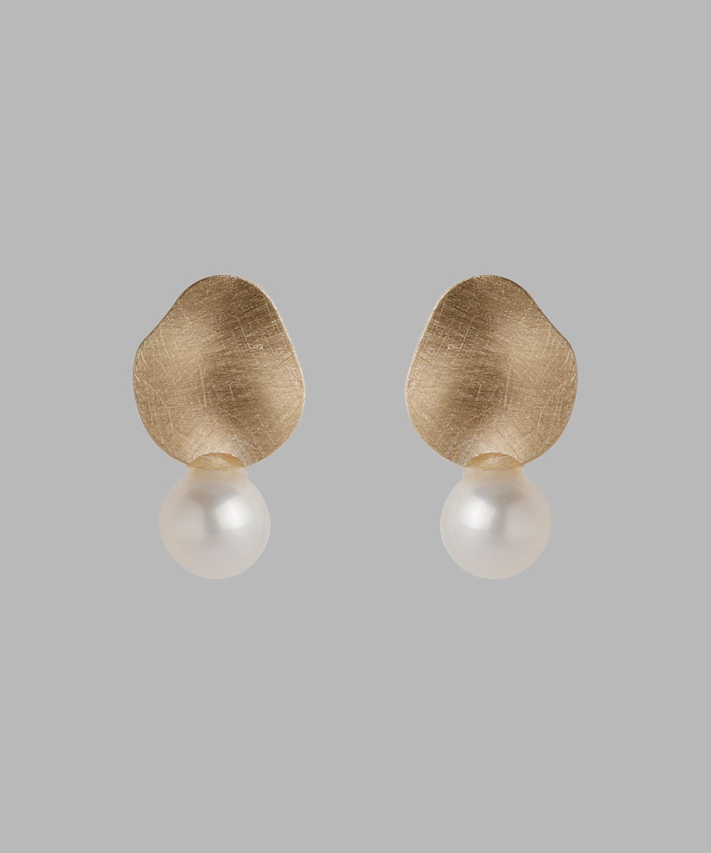 Freshwater Pearl Earrings [10K][Basic]