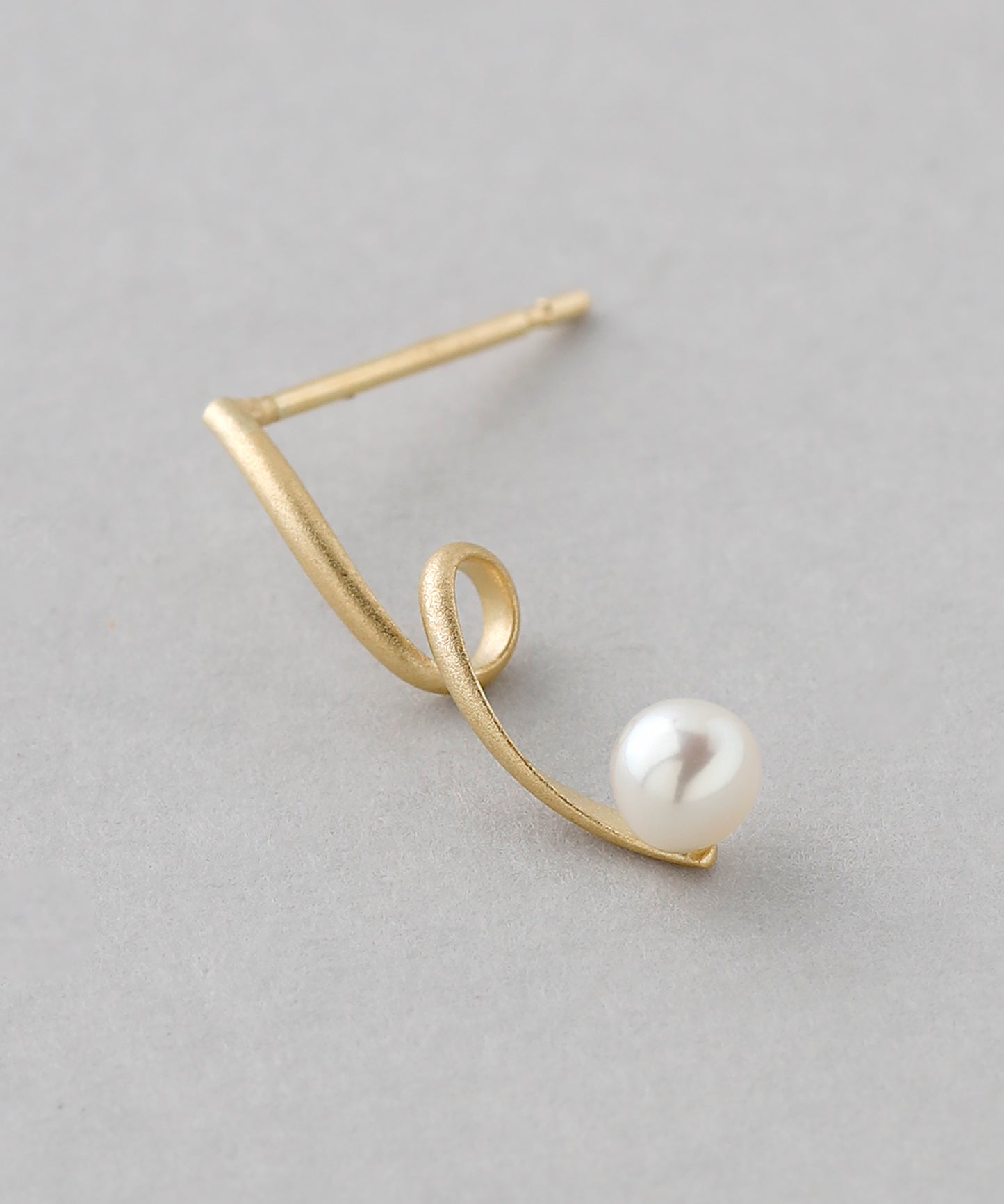 Twisted Pearl Earrings [10K][Basic]