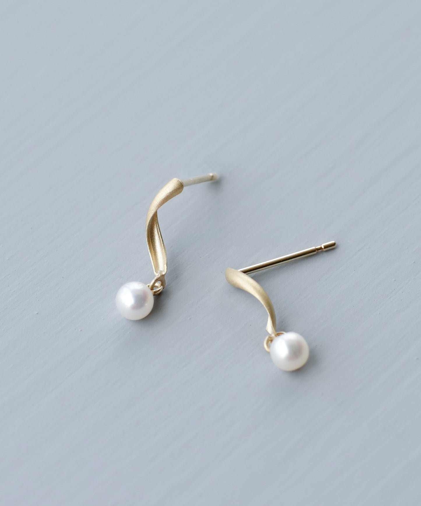 Pearl × Twist Line Earrings [10K][Basic]