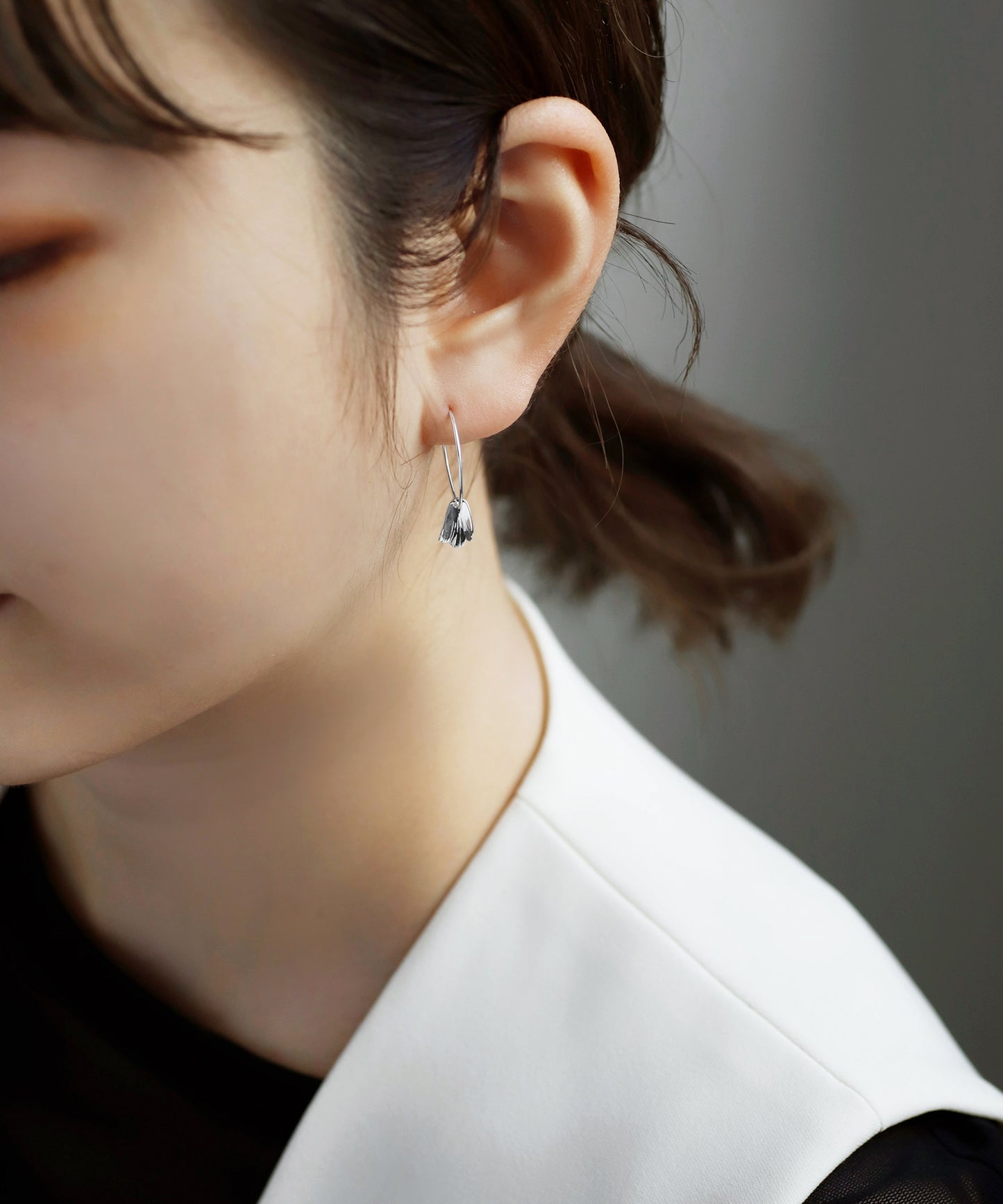 Flower × Hoop Earrings [UMU]