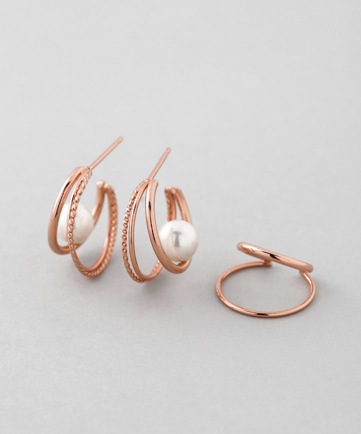 Pearl ＆ Hoop Set Earrings [UMU]